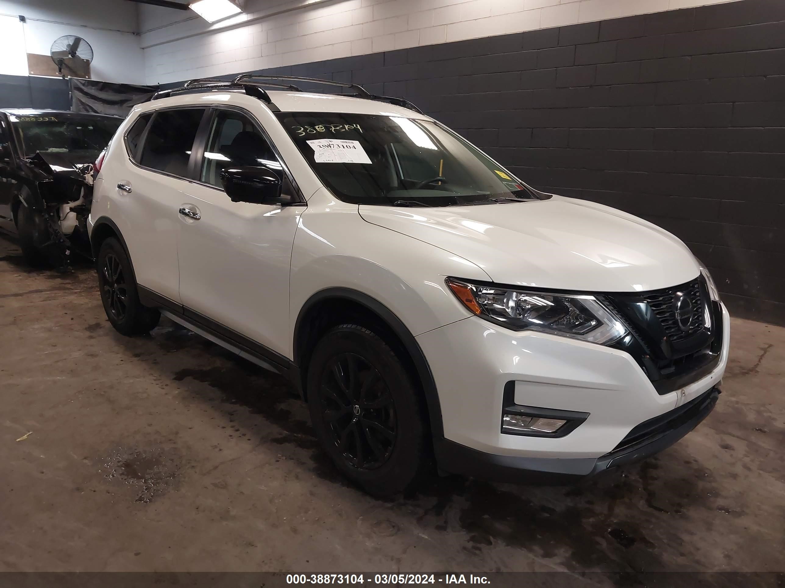 NISSAN ROGUE 2018 5n1at2mv6jc801105