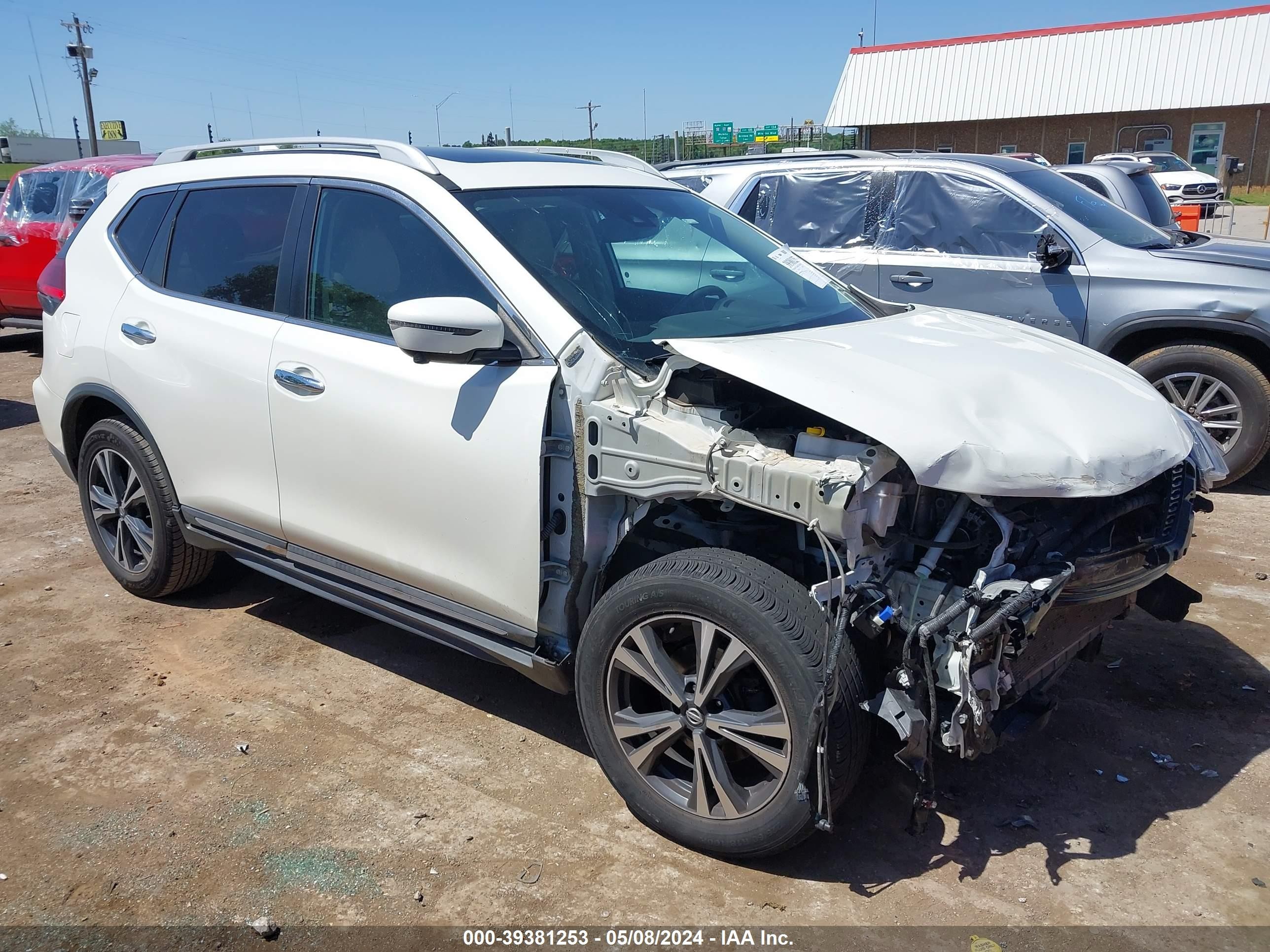 NISSAN ROGUE 2017 5n1at2mv7hc849075