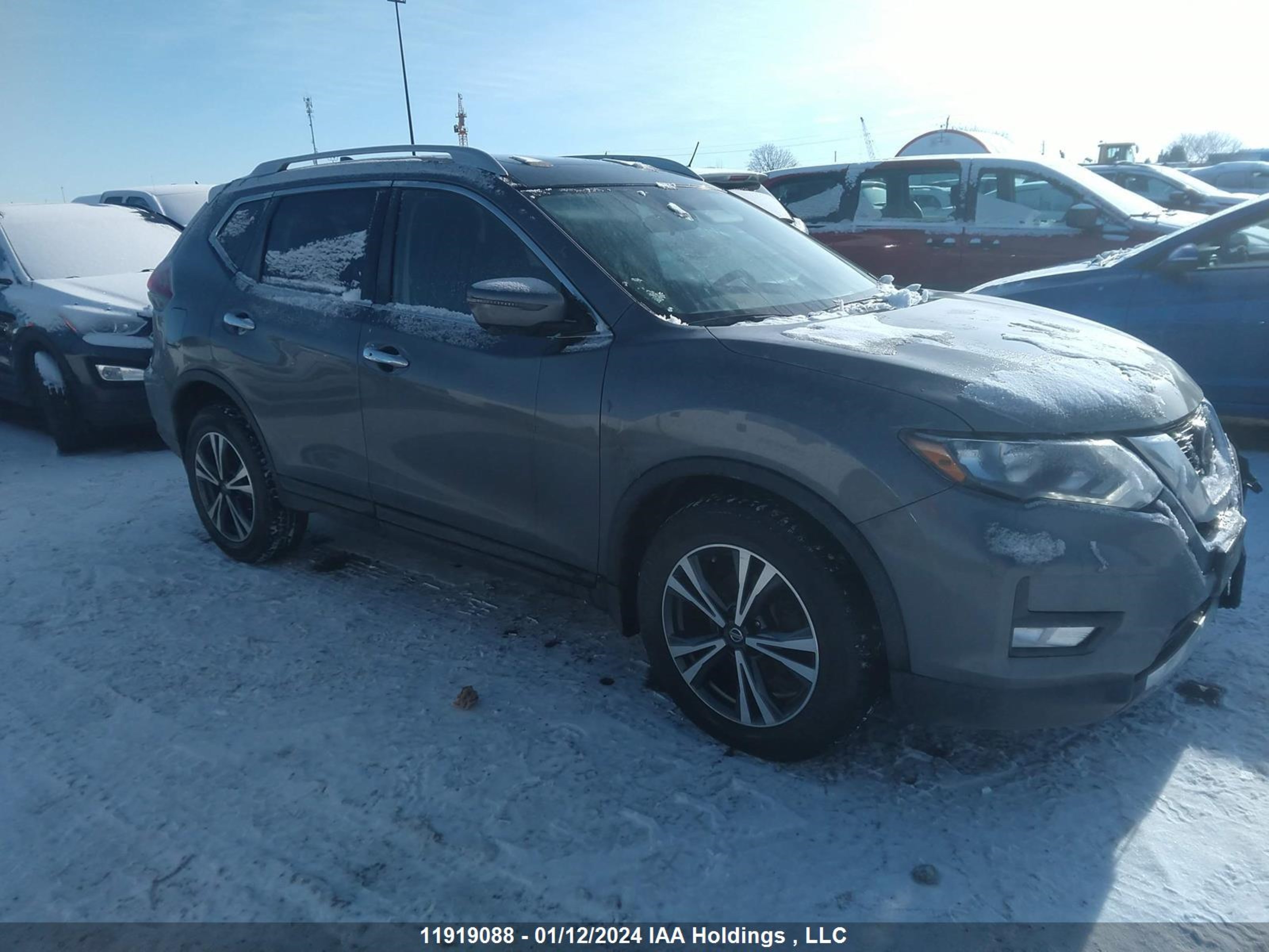 NISSAN ROGUE 2019 5n1at2mv7kc721202