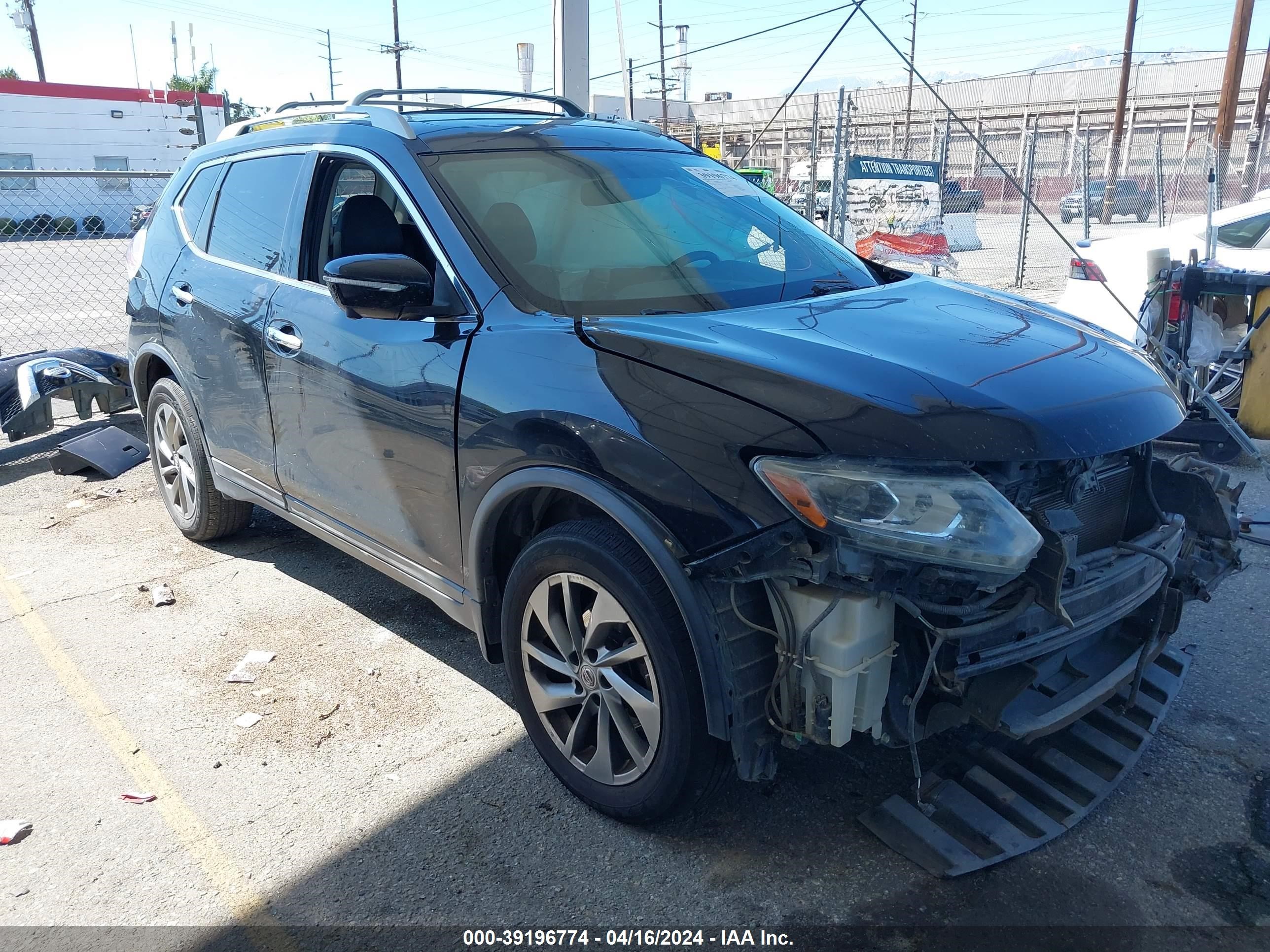 NISSAN ROGUE 2015 5n1at2mv8fc792124