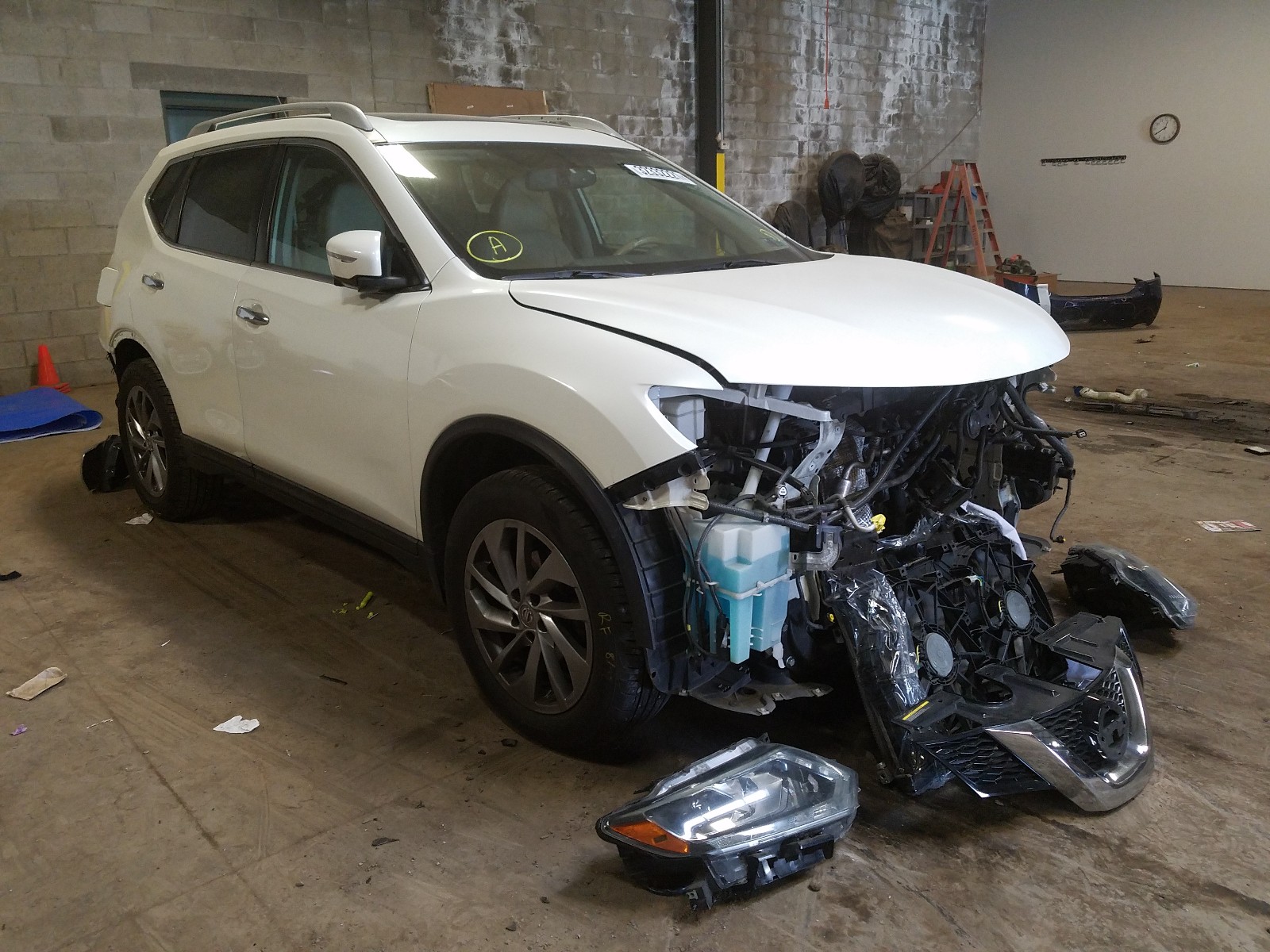 NISSAN ROGUE S 2015 5n1at2mv8fc836445