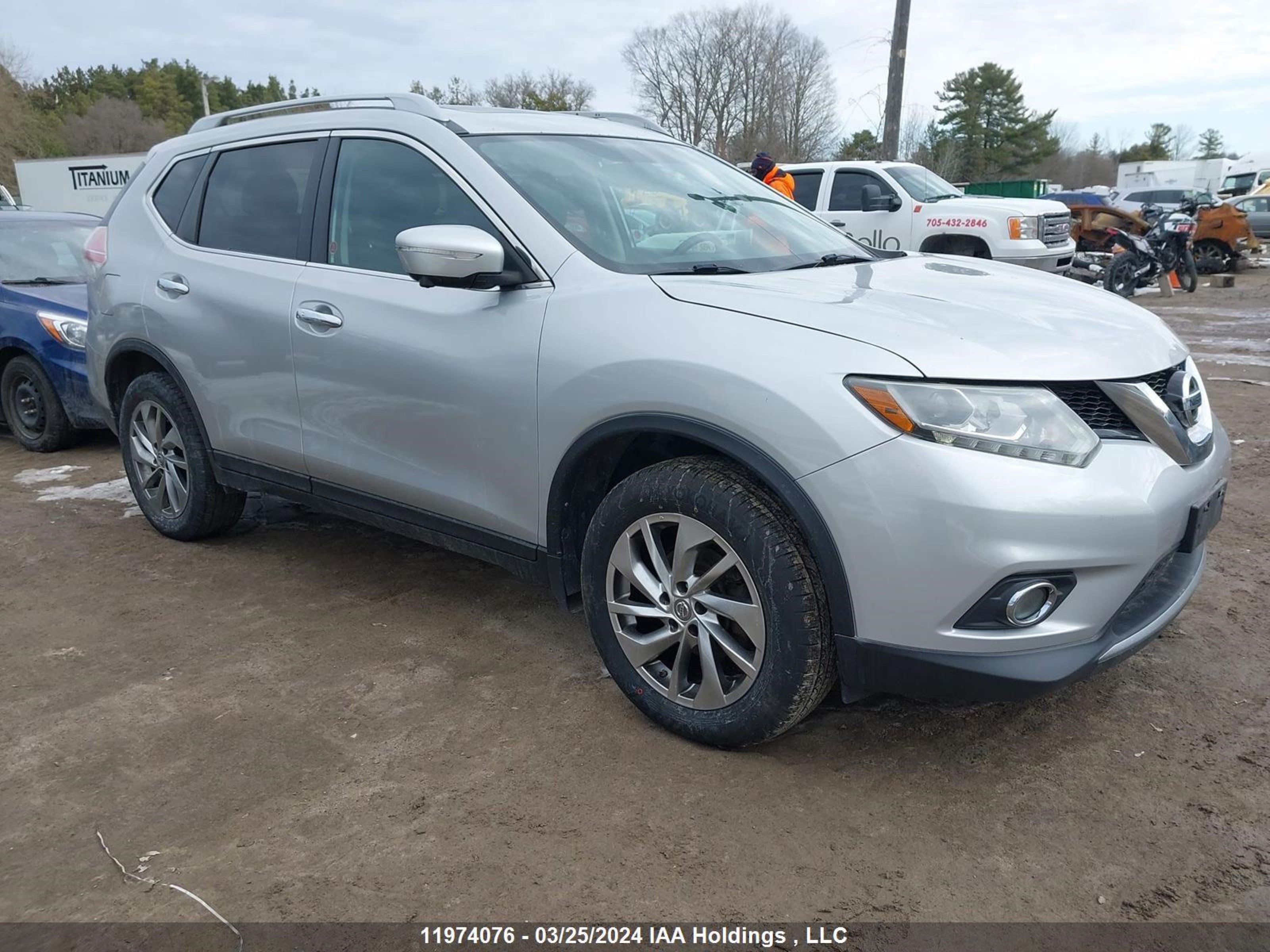 NISSAN ROGUE 2015 5n1at2mv8fc917462