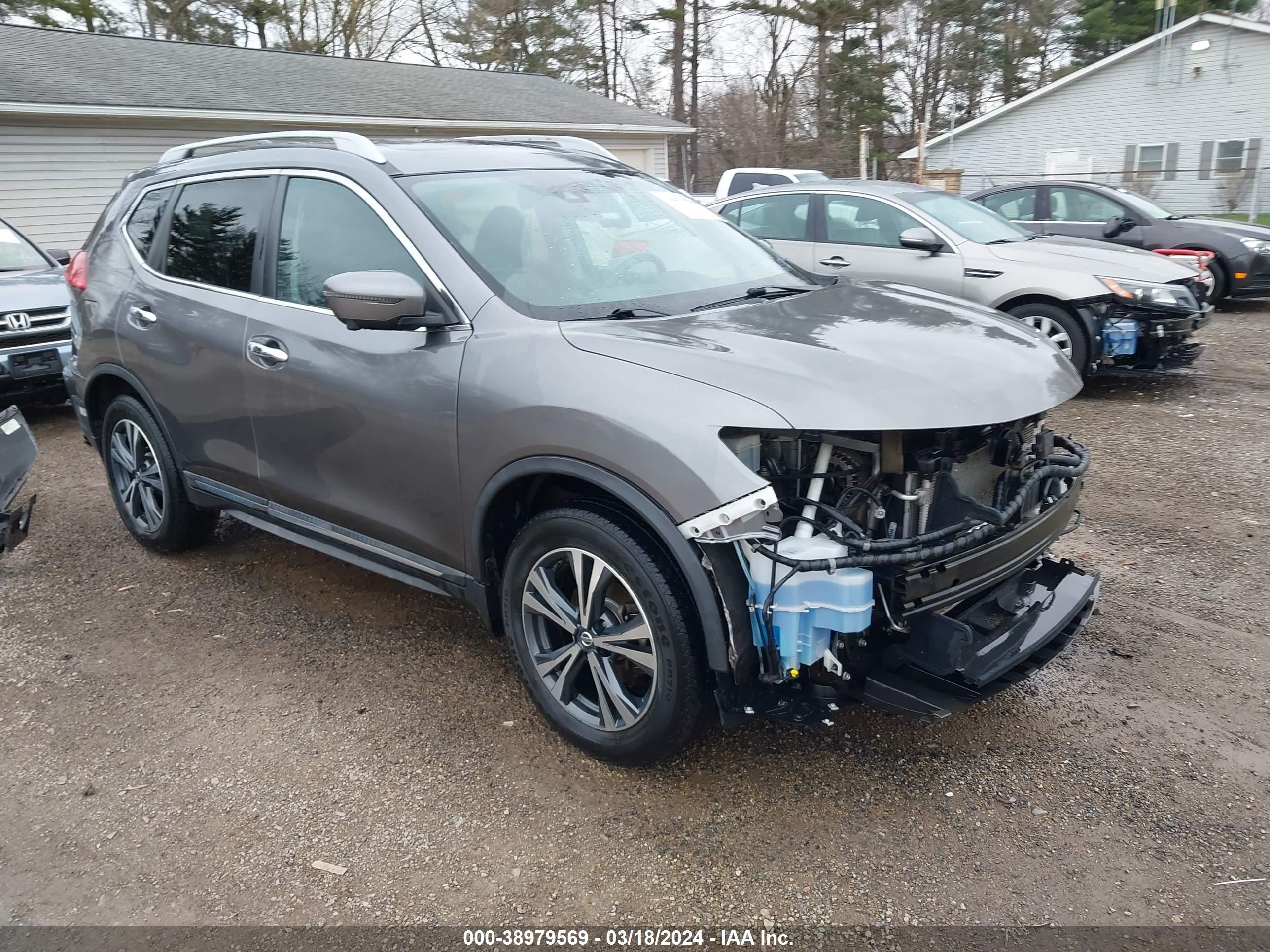 NISSAN ROGUE 2017 5n1at2mv8hc748630