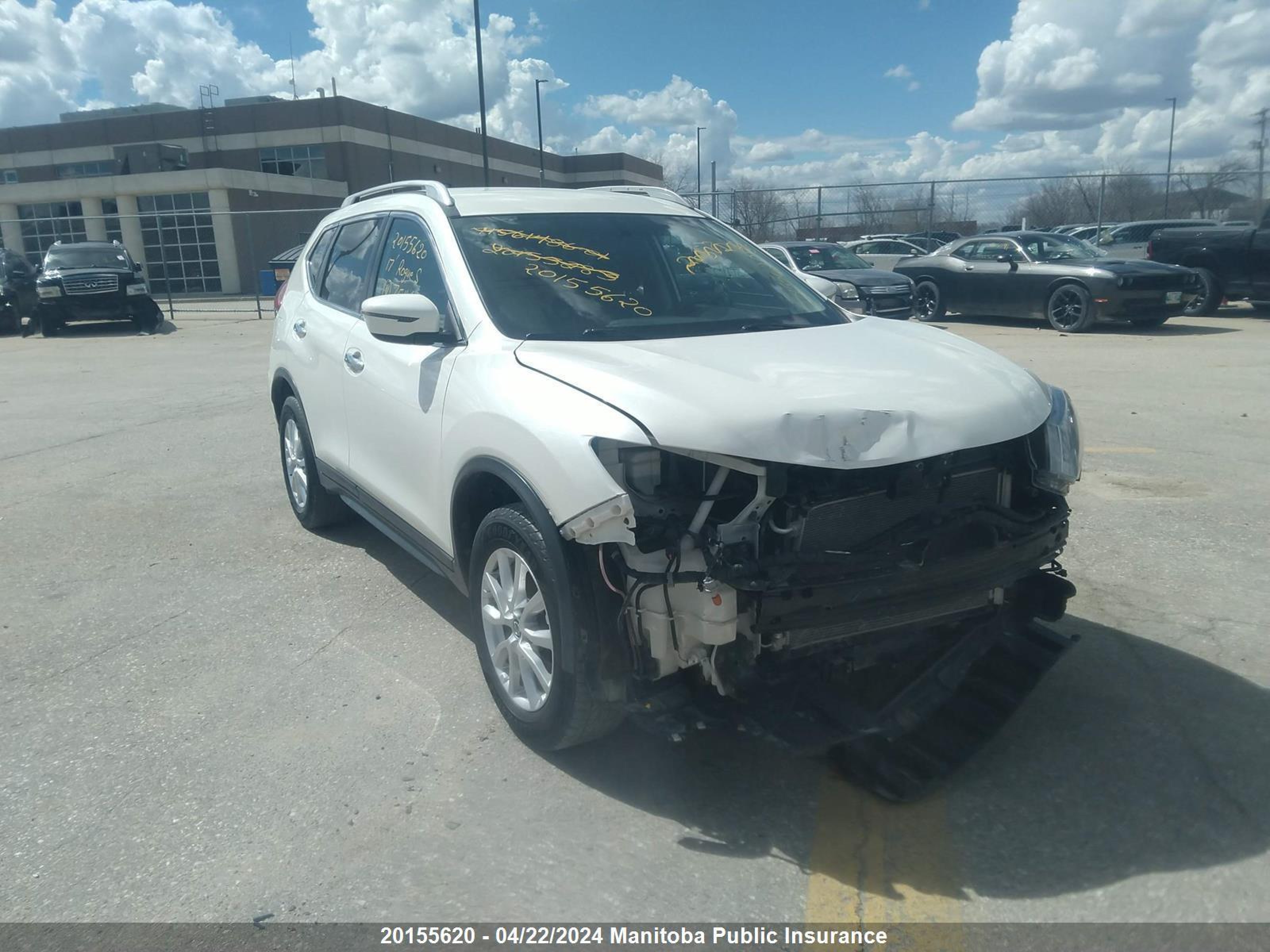 NISSAN ROGUE 2017 5n1at2mv8hc751169