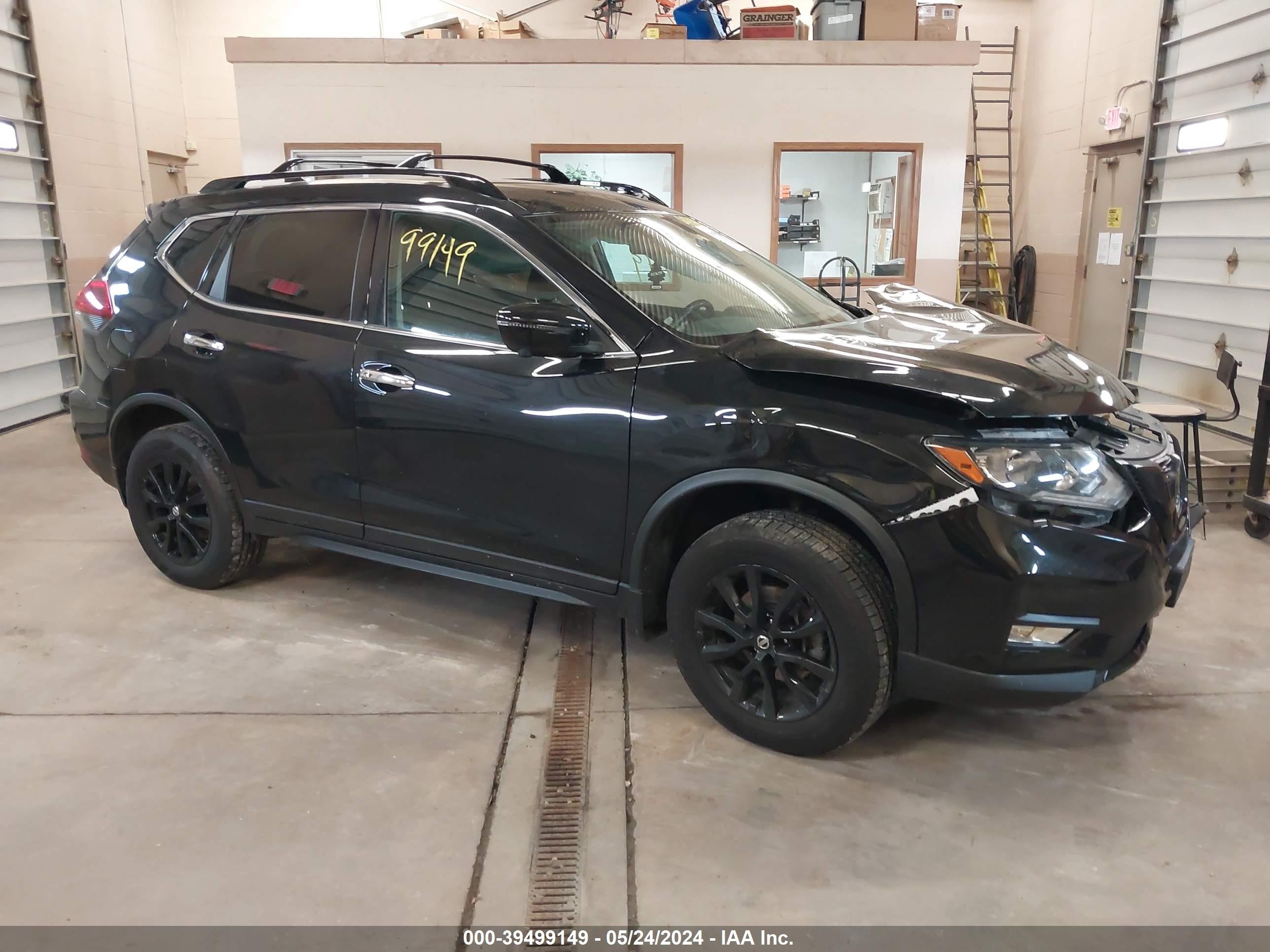 NISSAN ROGUE 2018 5n1at2mv8jc752943