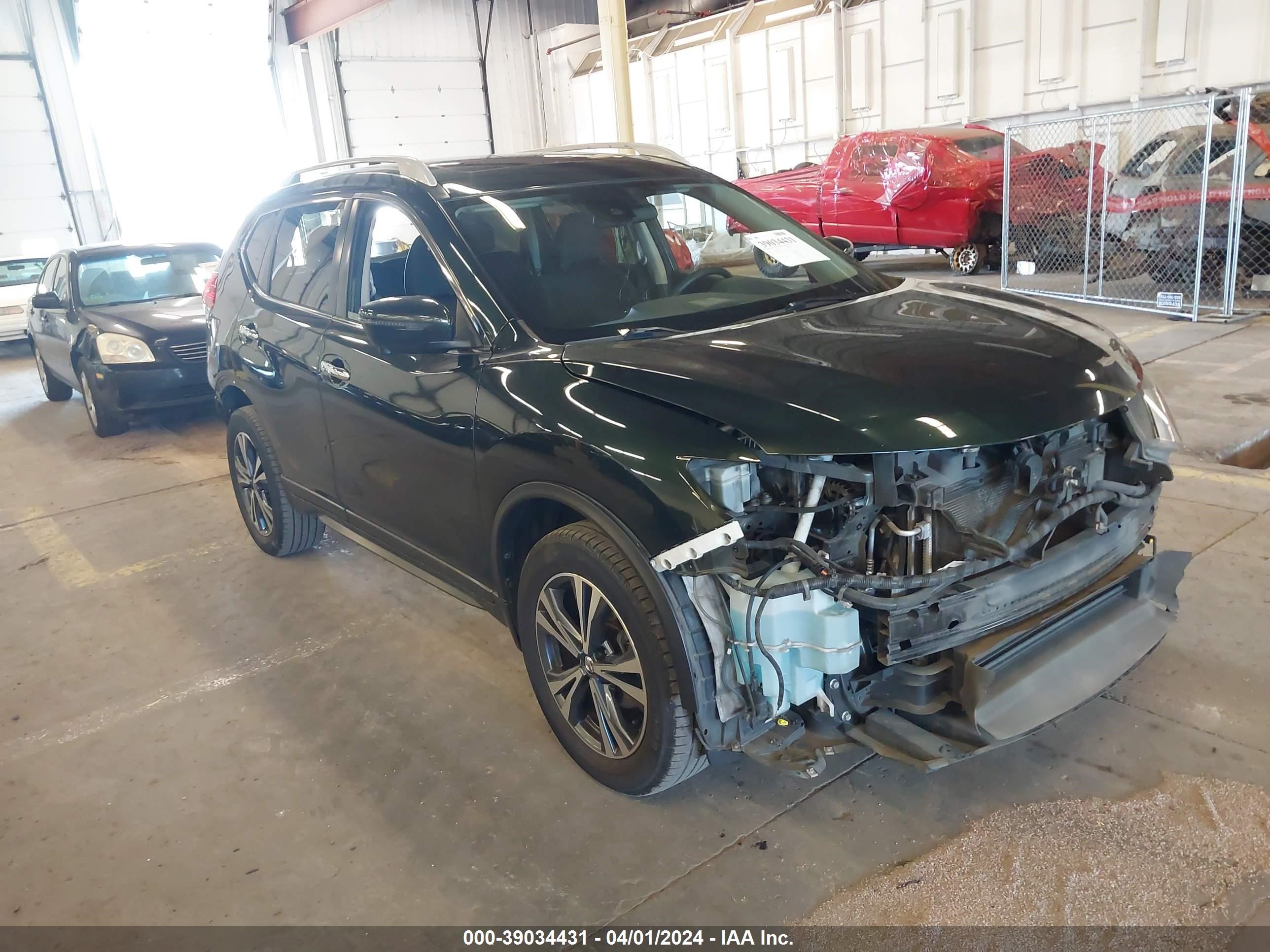 NISSAN ROGUE 2019 5n1at2mv8kc714954