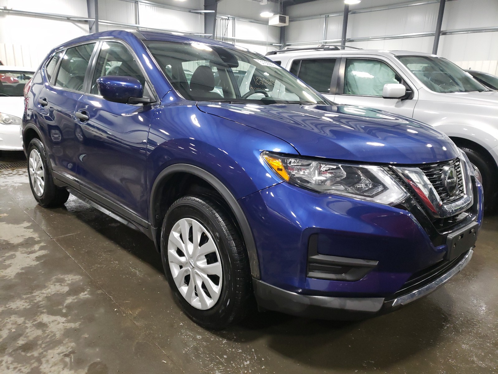 NISSAN ROGUE S 2019 5n1at2mv8kc784213