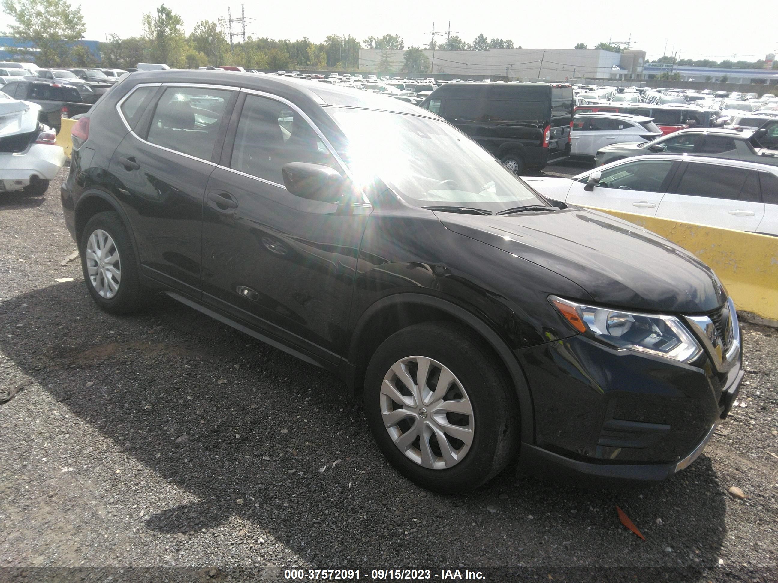 NISSAN ROGUE 2019 5n1at2mv8kc822104