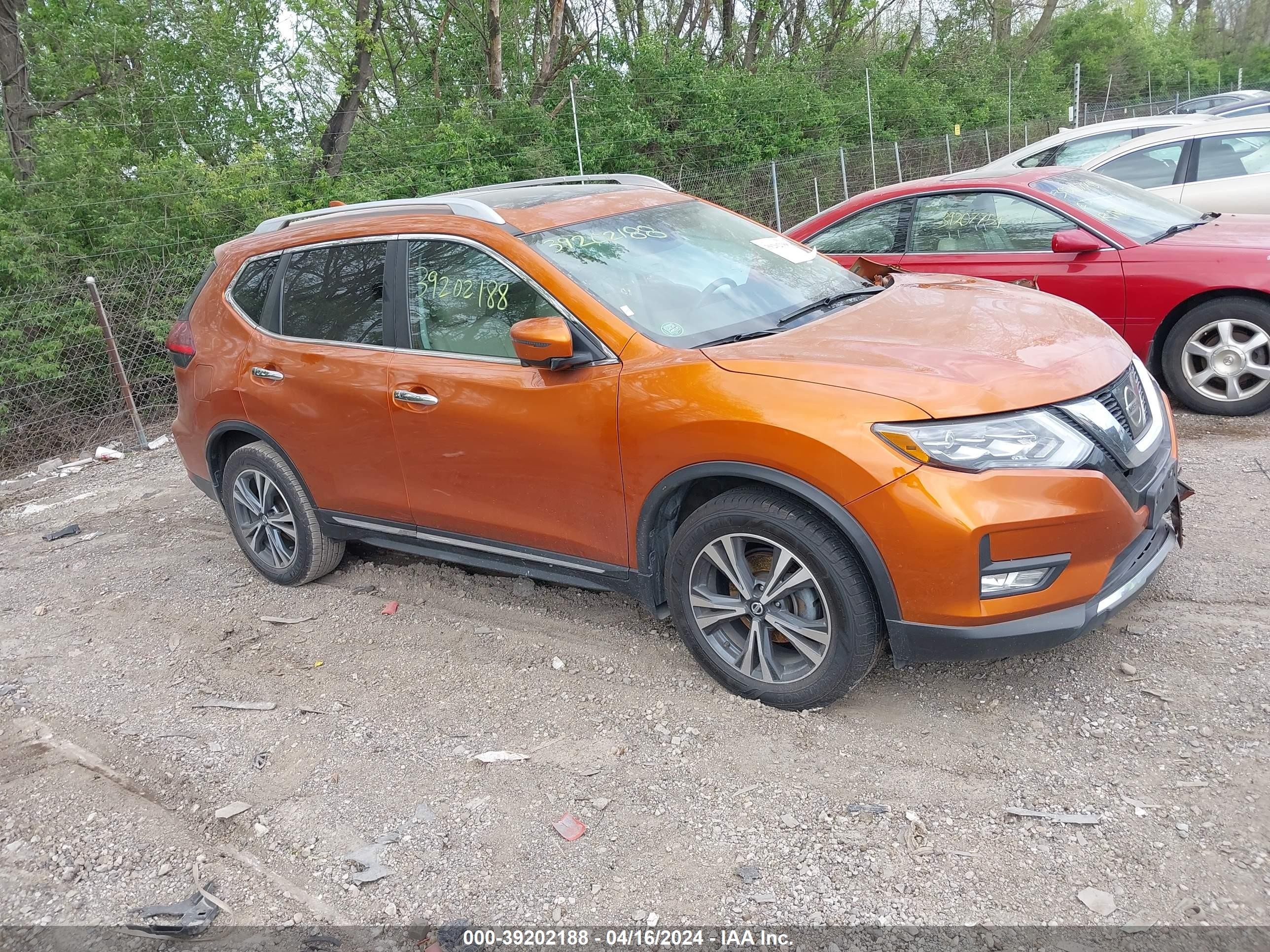 NISSAN ROGUE 2017 5n1at2mv9hc772323