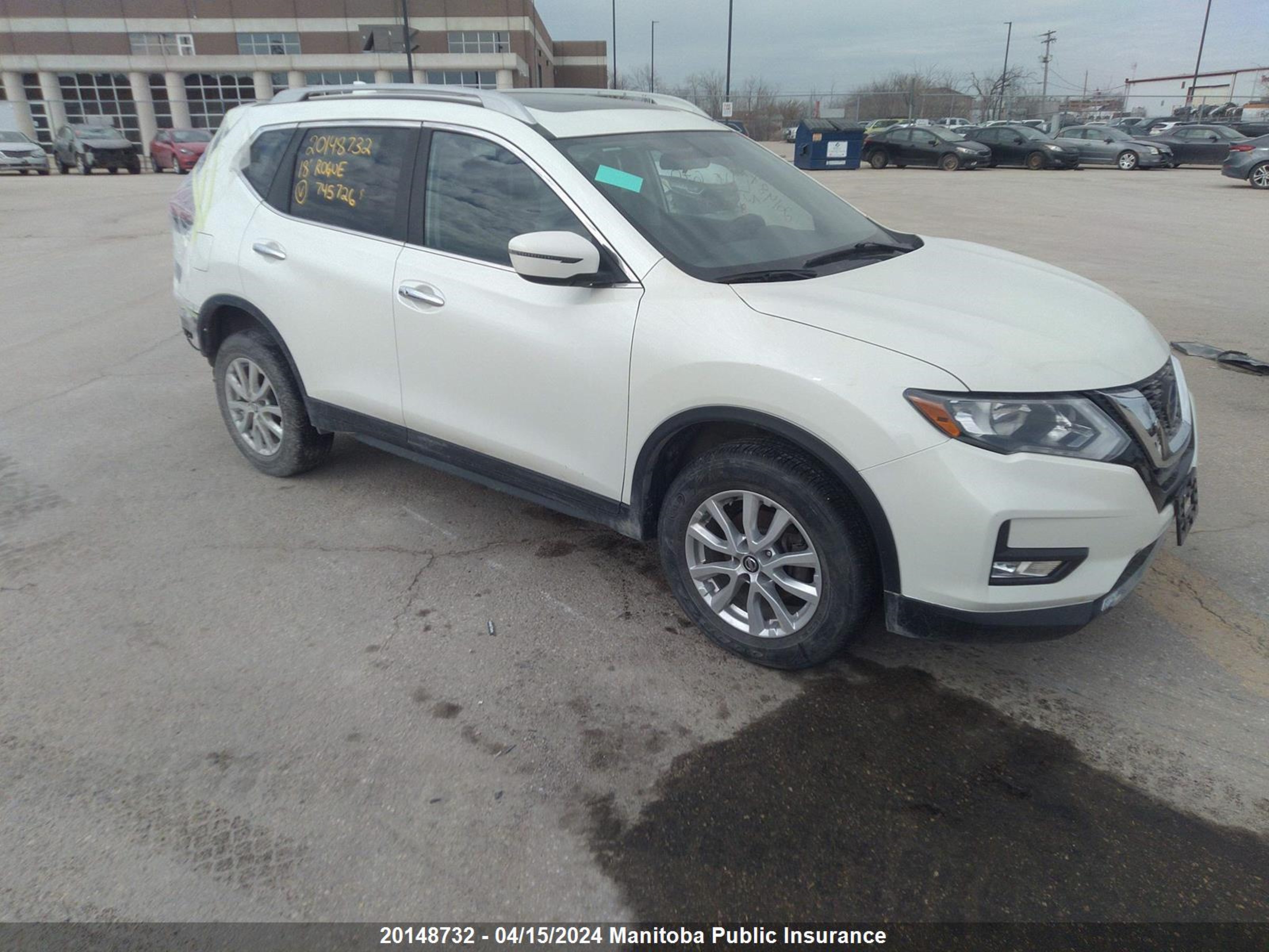 NISSAN ROGUE 2018 5n1at2mv9jc745726