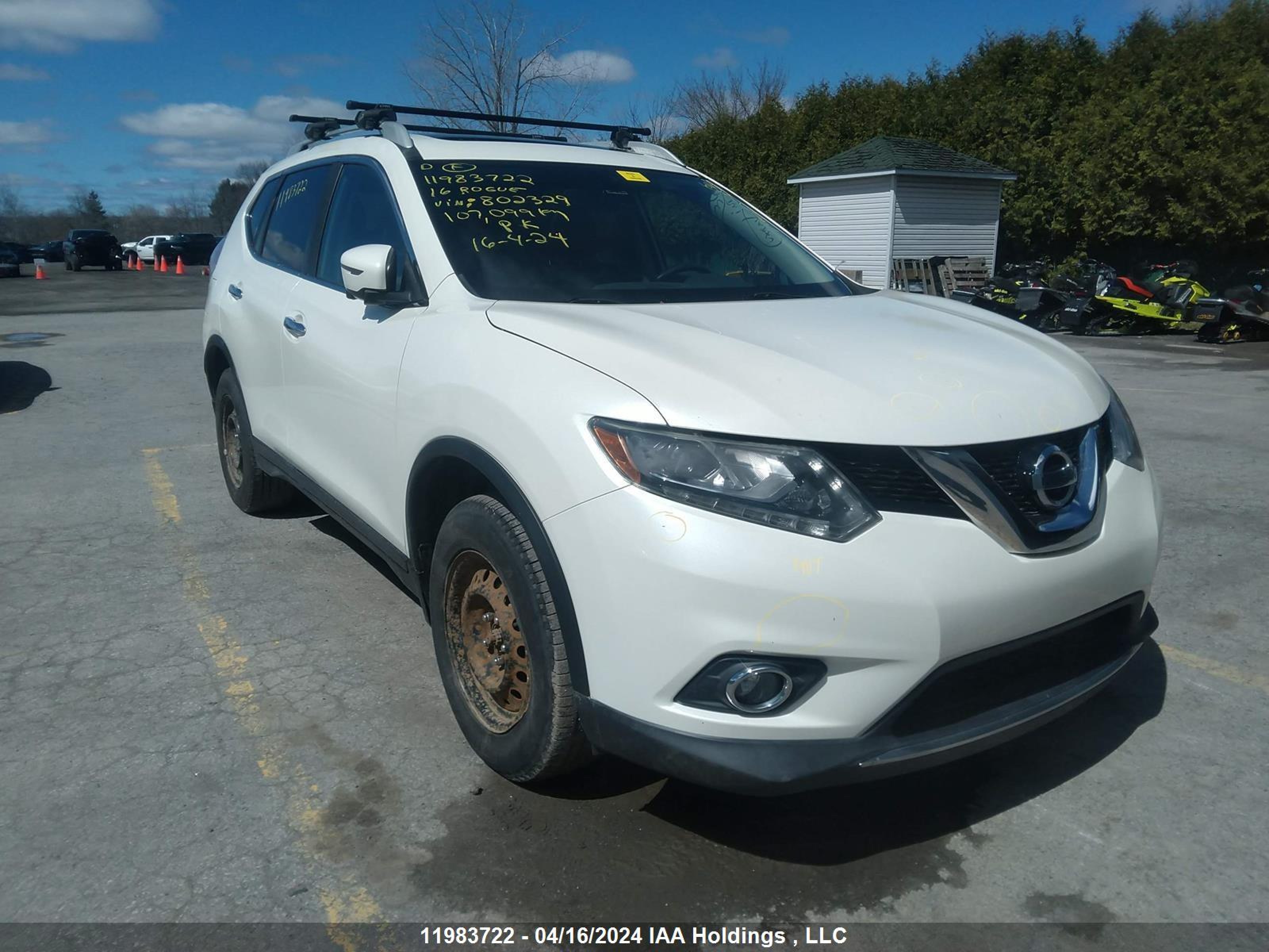 NISSAN ROGUE 2016 5n1at2mvxgc802329