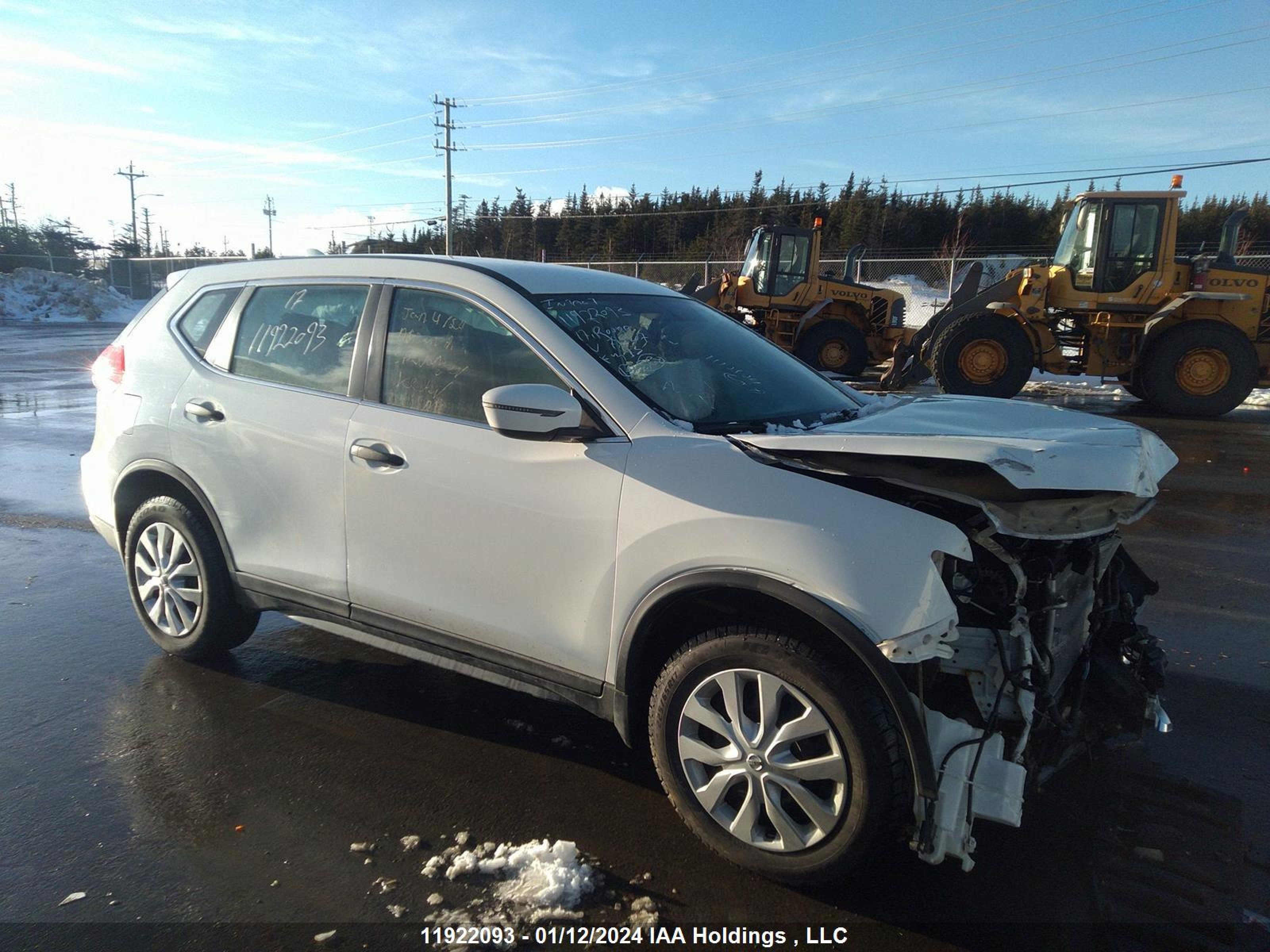 NISSAN ROGUE 2017 5n1at2mvxhc795027