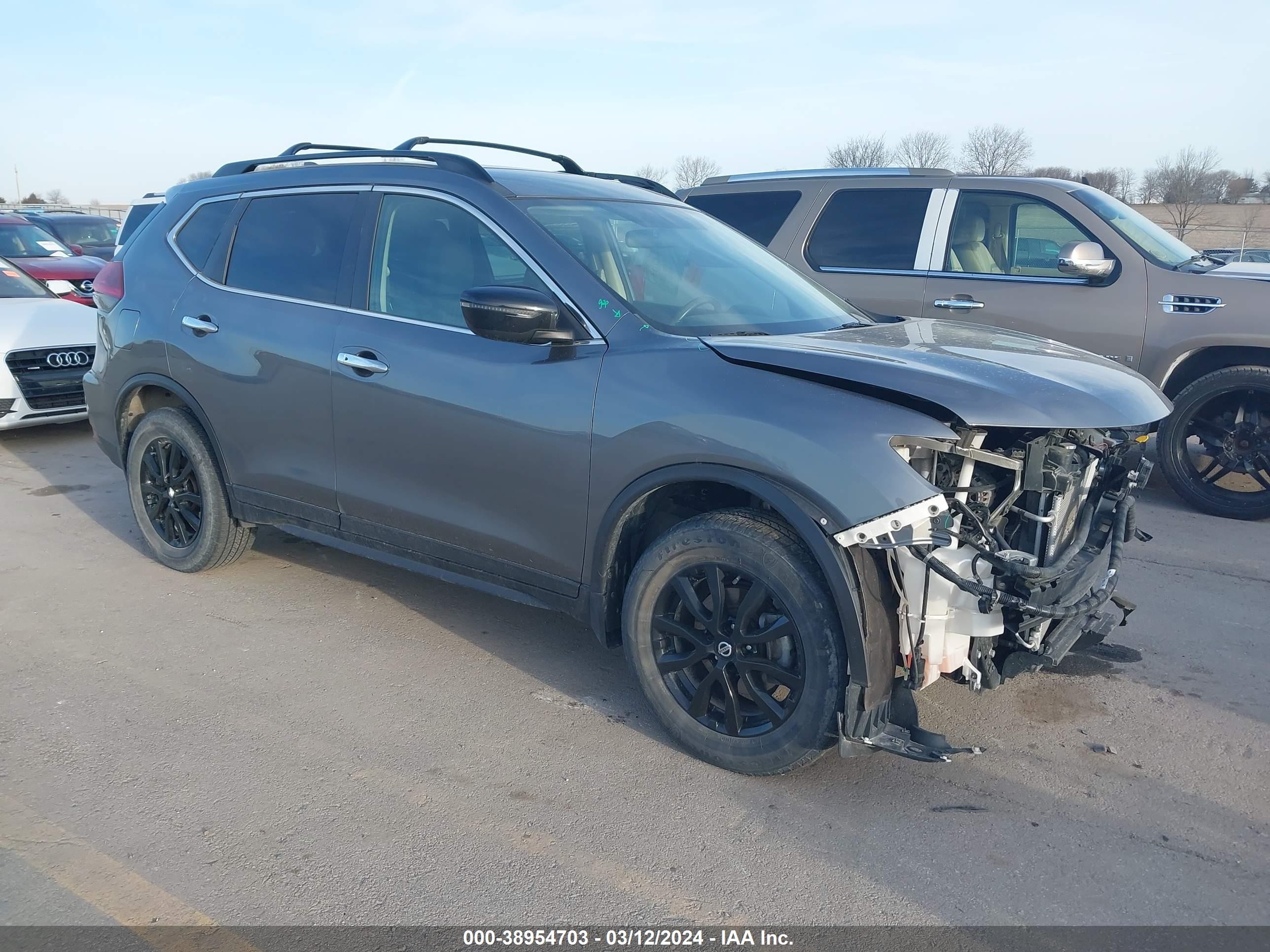 NISSAN ROGUE 2018 5n1at2mvxjc719913