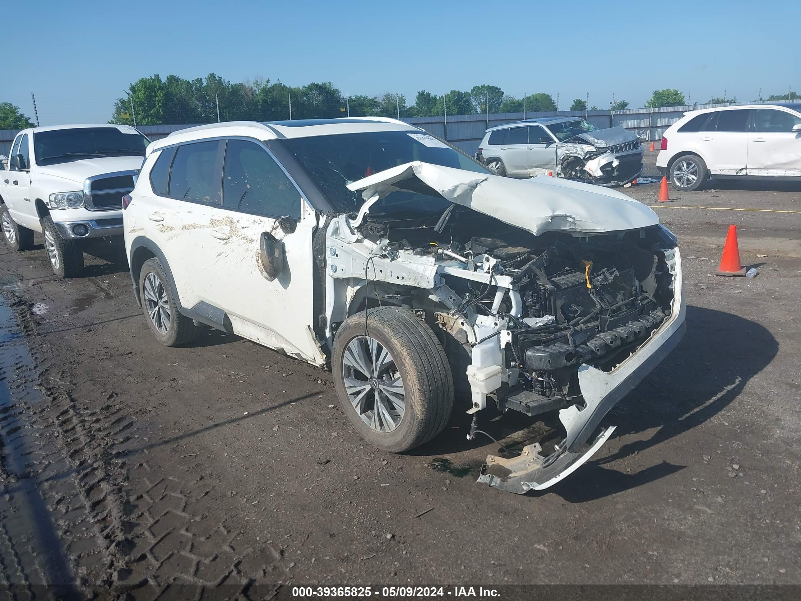 NISSAN ROGUE 2022 5n1bt3ba3nc694238