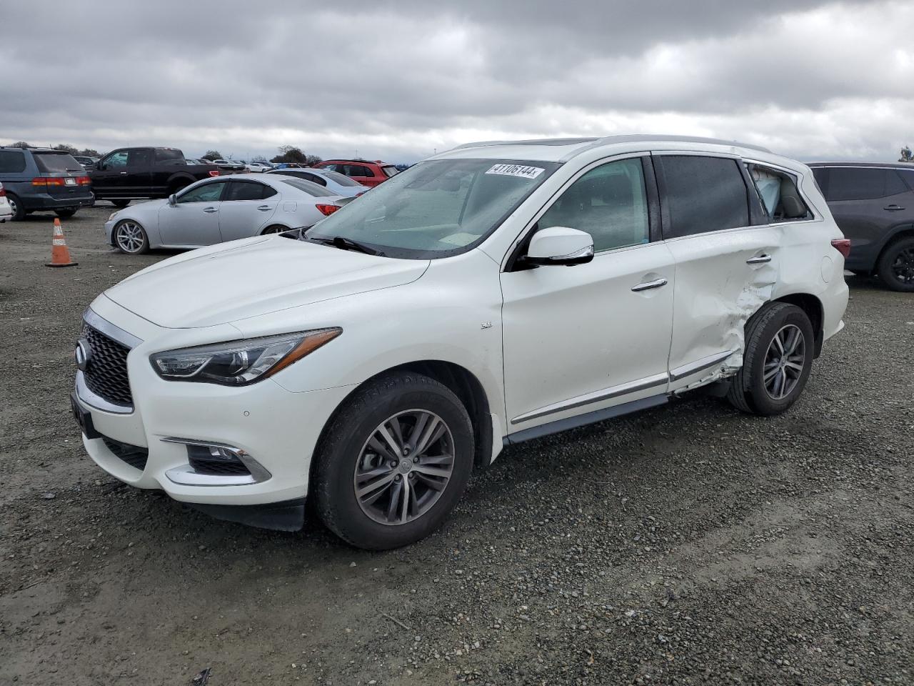 INFINITI QX60 2019 5n1dl0mm9kc558397