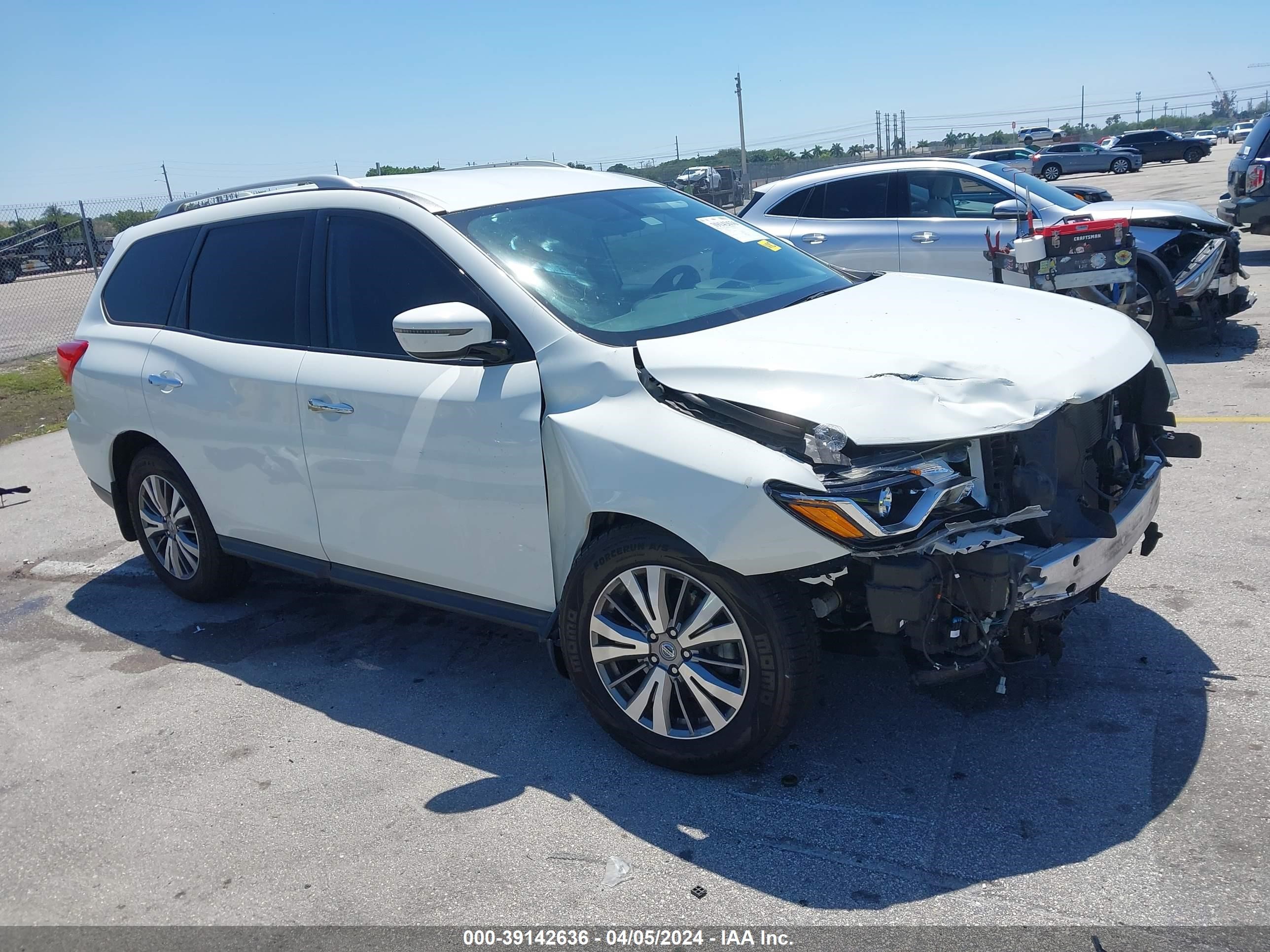 NISSAN PATHFINDER 2020 5n1dr2an9lc588282