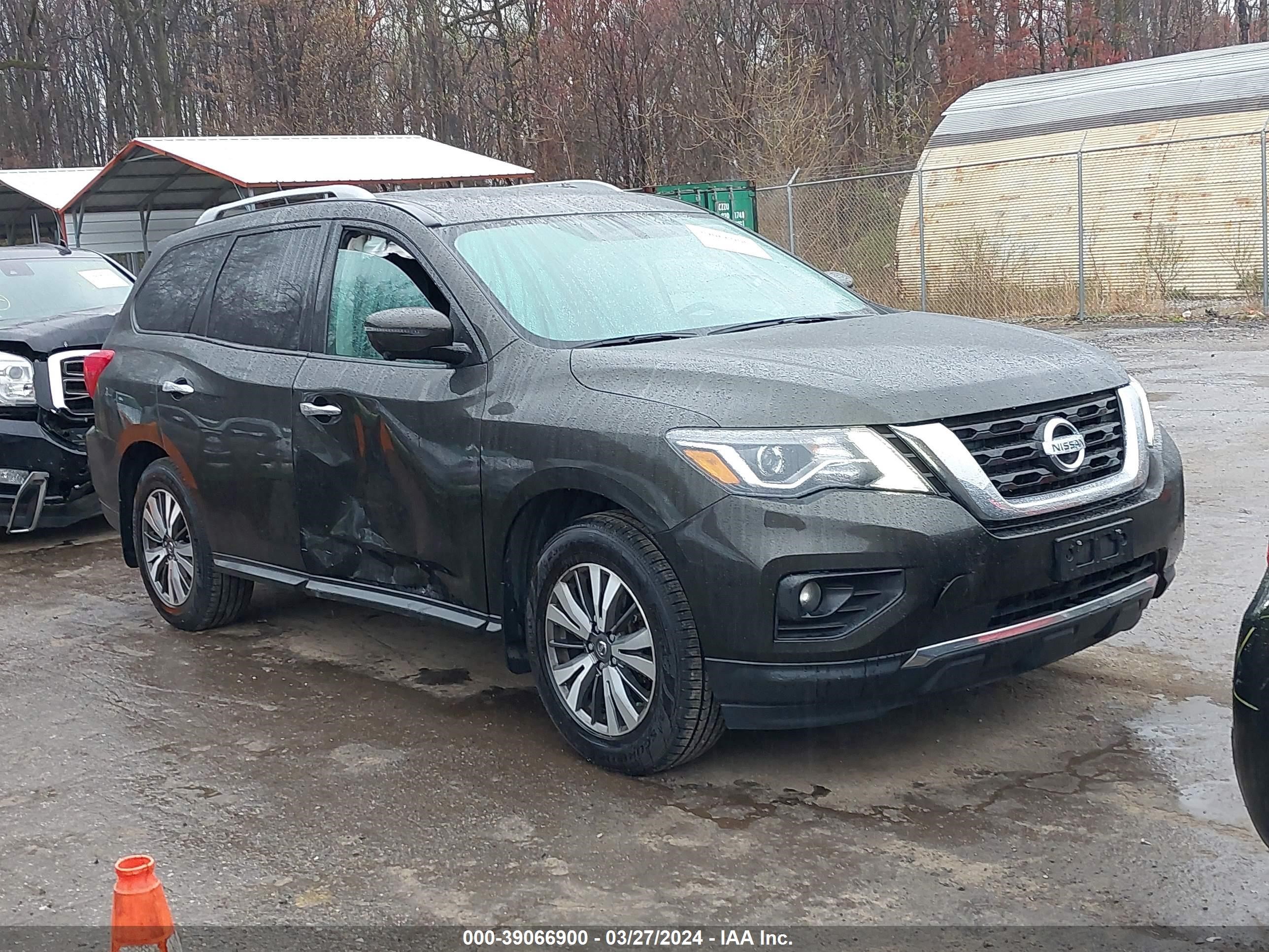 NISSAN PATHFINDER 2017 5n1dr2mm0hc615198