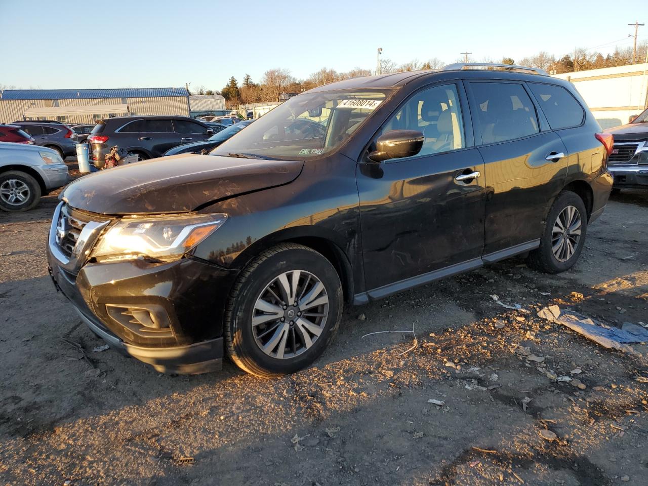 NISSAN PATHFINDER 2017 5n1dr2mm1hc674972