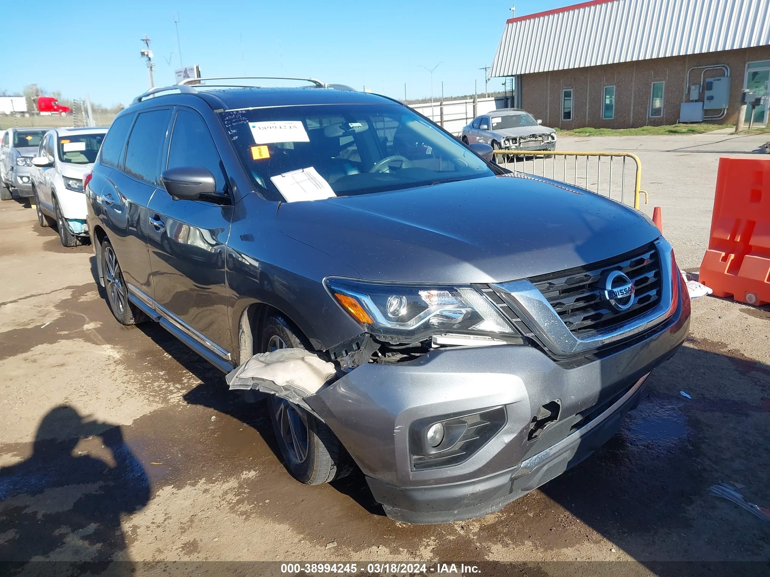 NISSAN PATHFINDER 2018 5n1dr2mm1jc602563