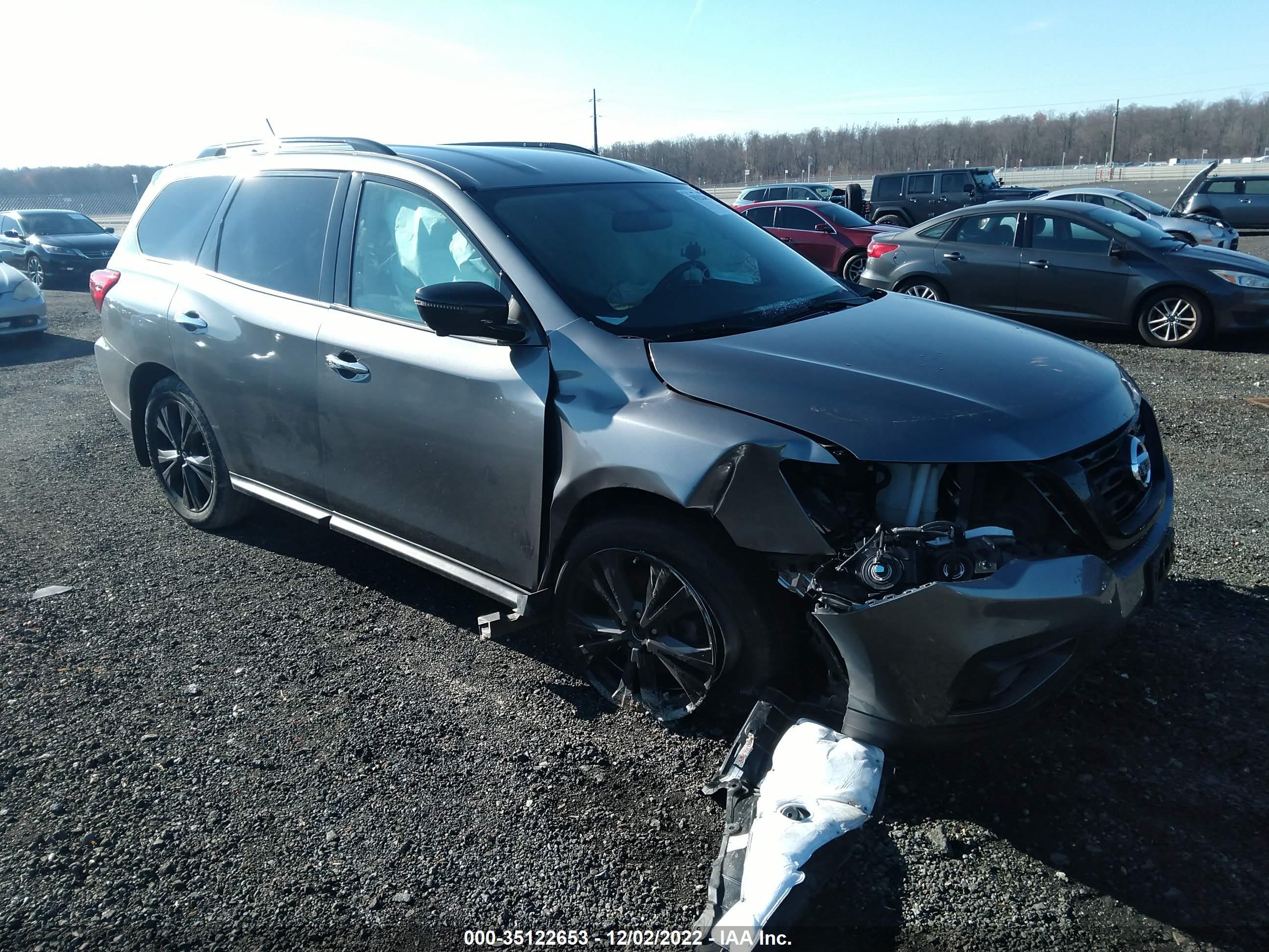 NISSAN PATHFINDER 2018 5n1dr2mm1jc642173