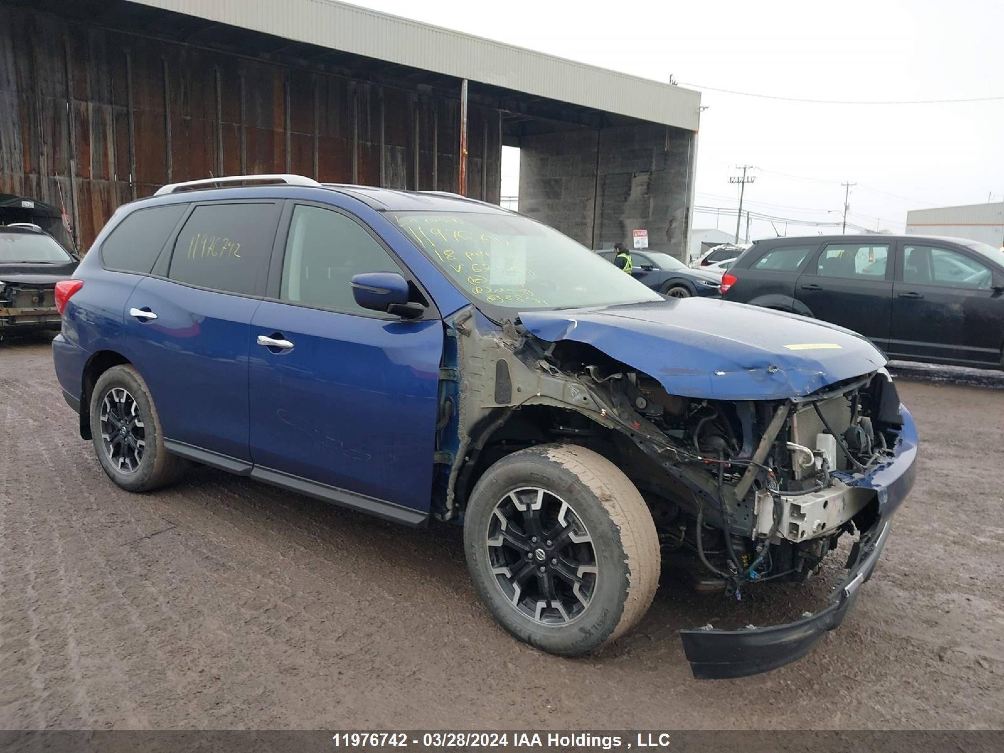 NISSAN PATHFINDER 2018 5n1dr2mm1jc672760