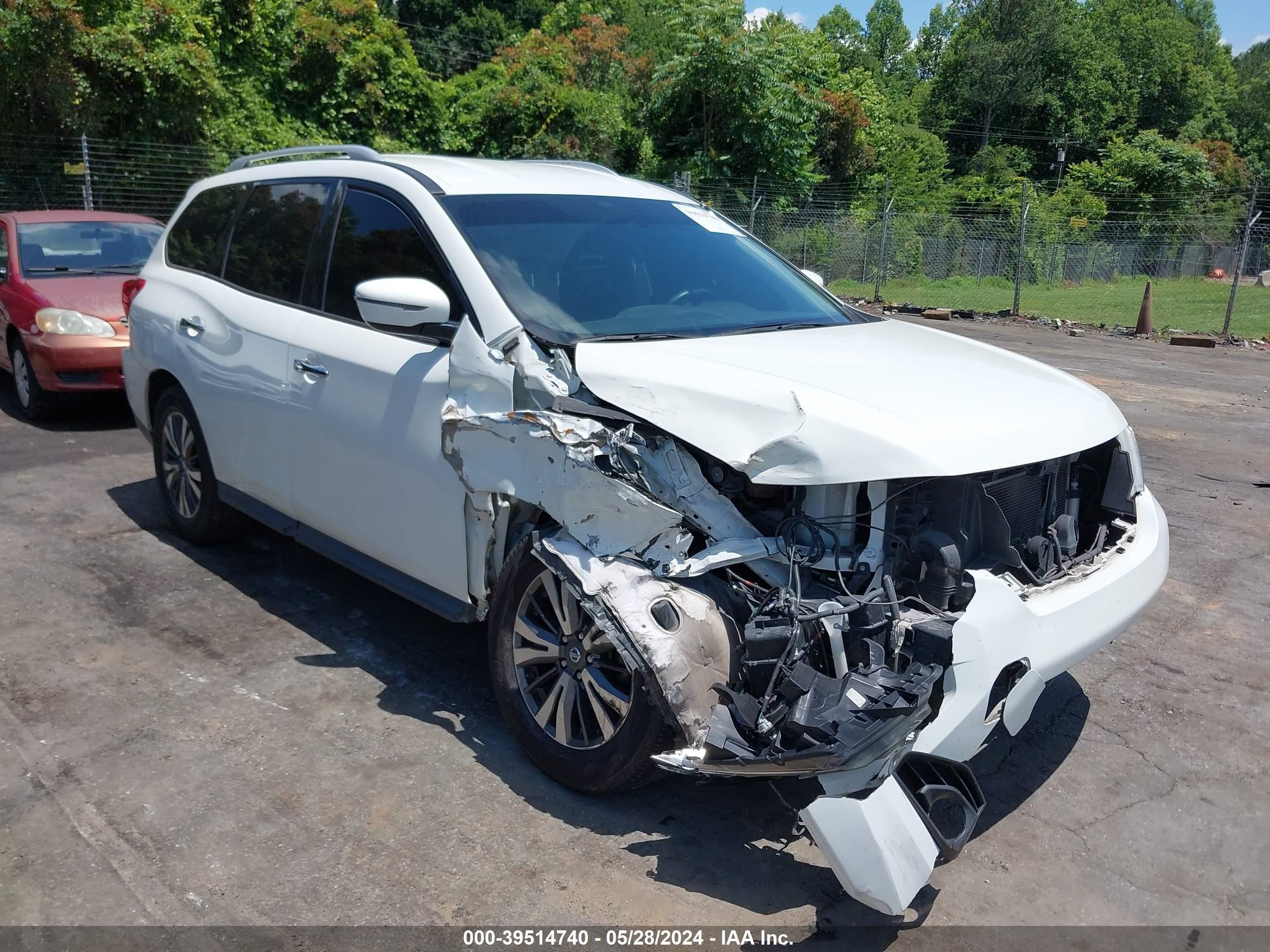 NISSAN PATHFINDER 2017 5n1dr2mm2hc636330