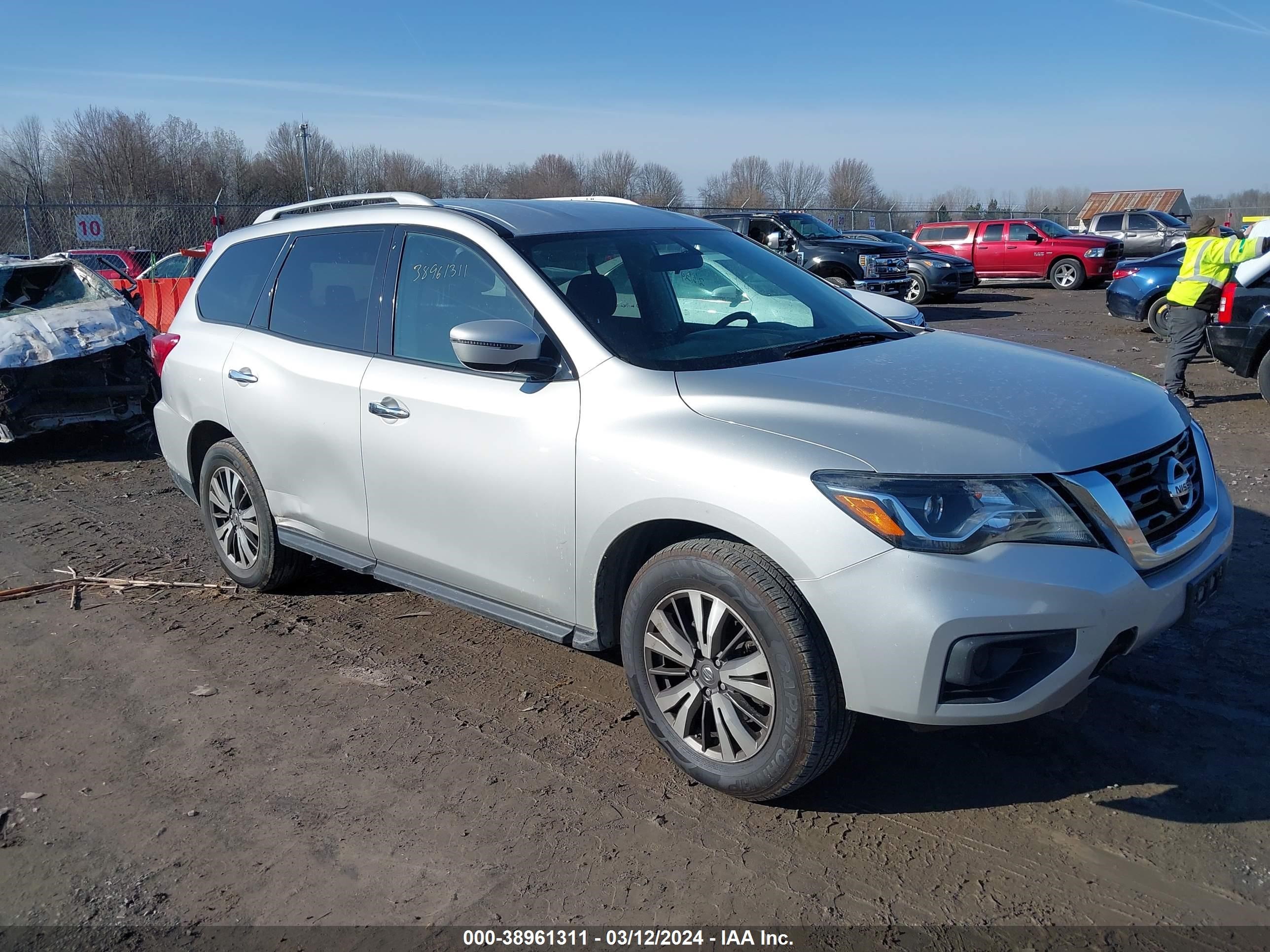 NISSAN PATHFINDER 2017 5n1dr2mm2hc678531