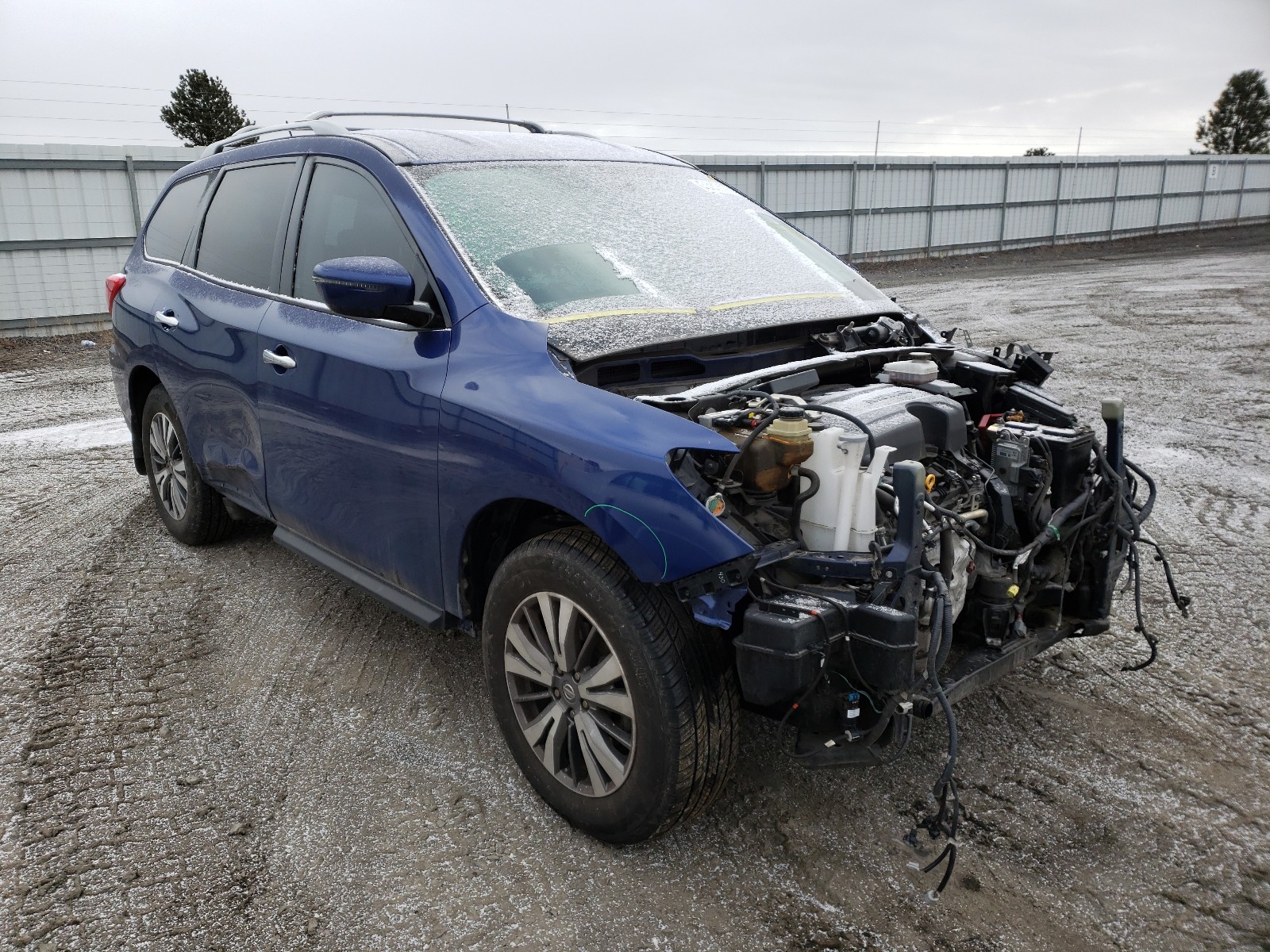 NISSAN PATHFINDER 2017 5n1dr2mm2hc910853