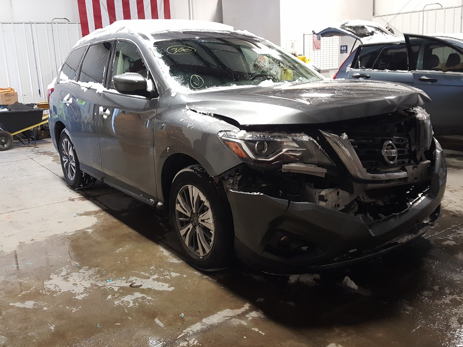 NISSAN PATHFINDER 2018 5n1dr2mm2jc633143