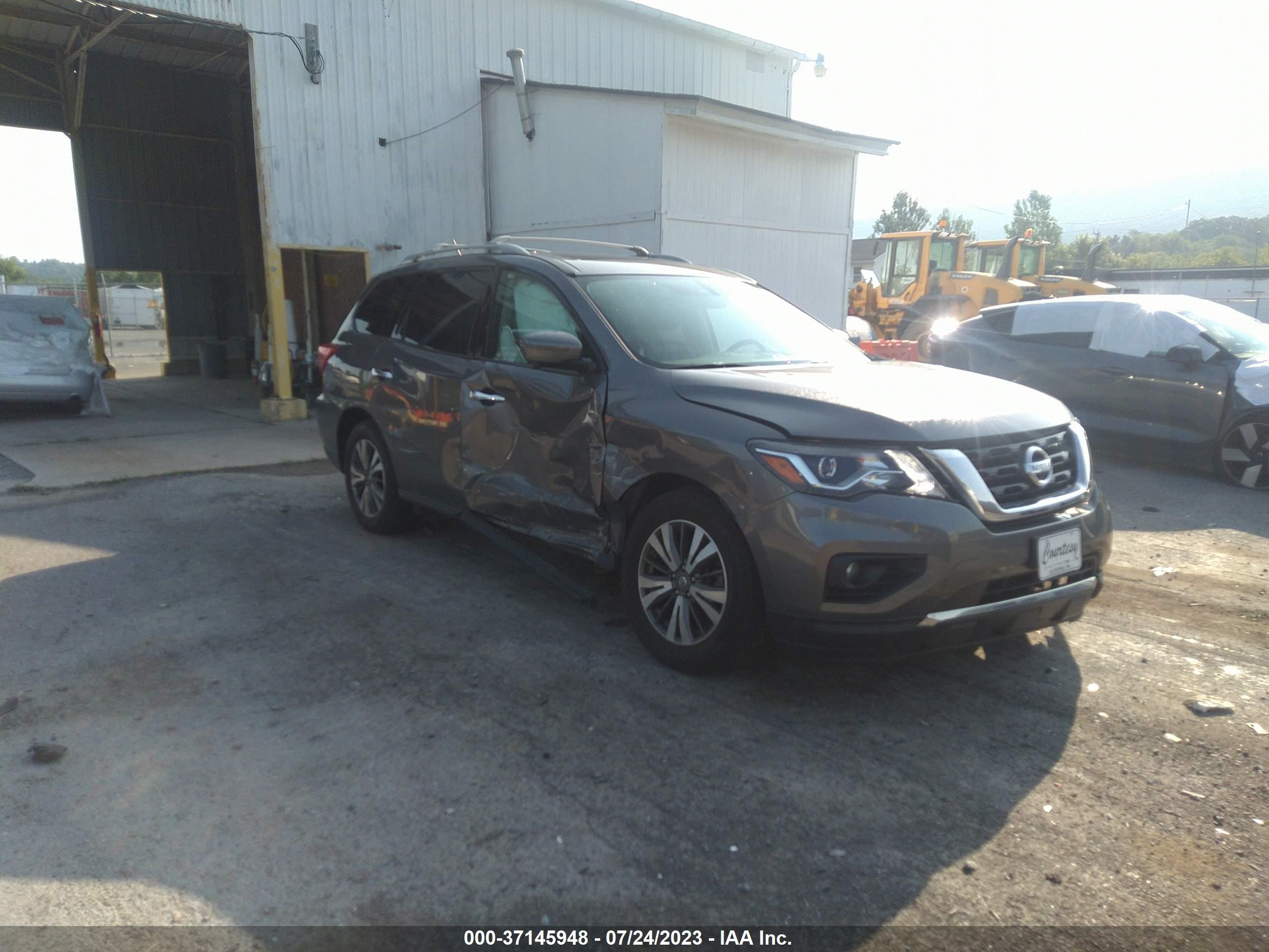 NISSAN PATHFINDER 2017 5n1dr2mm3hc690834