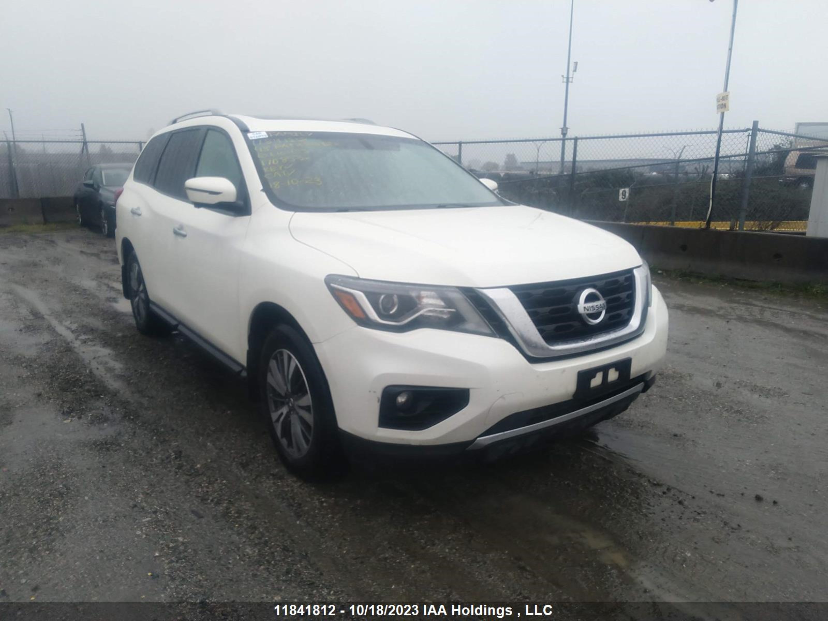 NISSAN PATHFINDER 2018 5n1dr2mm3jc610485