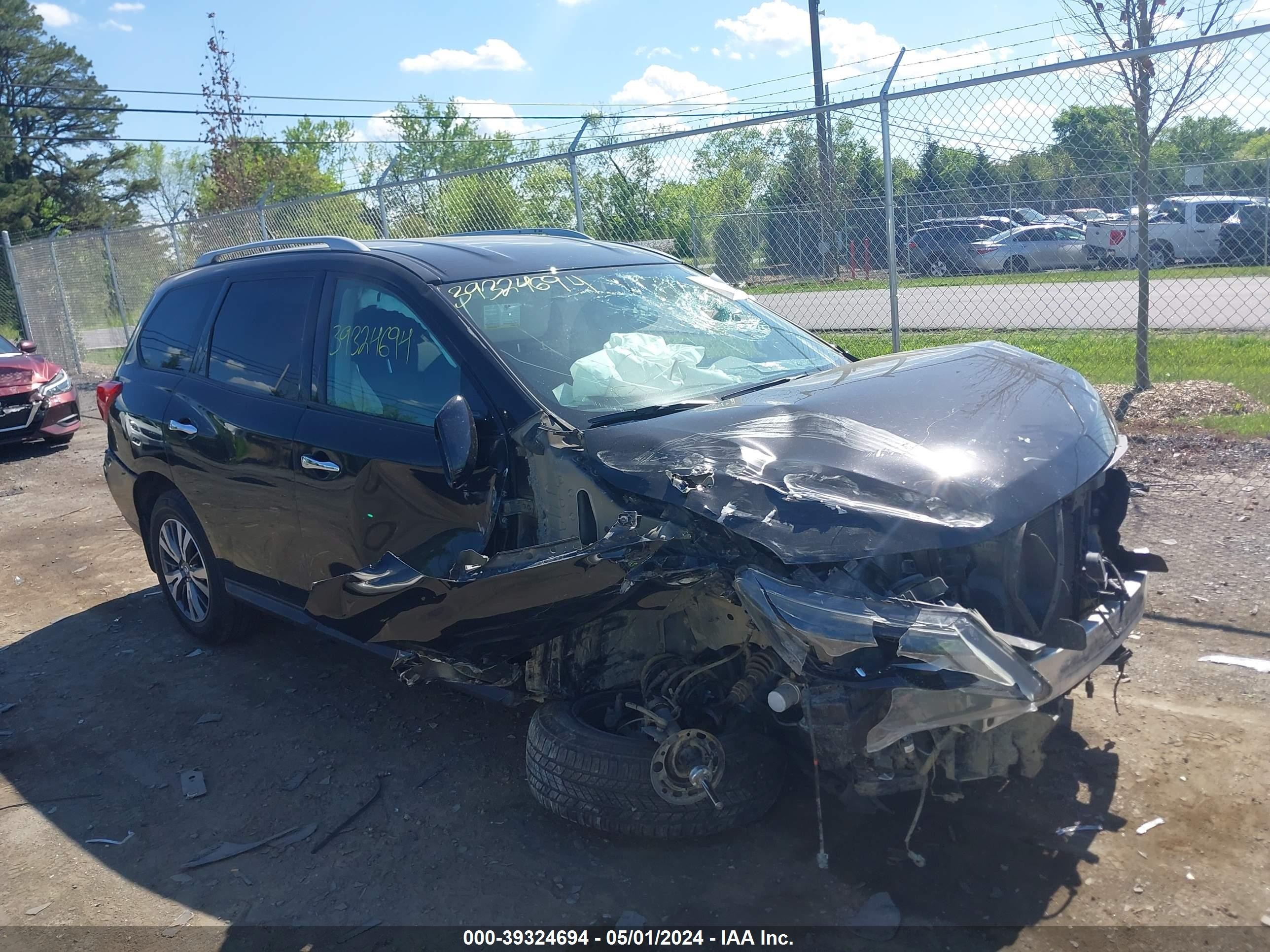 NISSAN PATHFINDER 2017 5n1dr2mm4hc622171