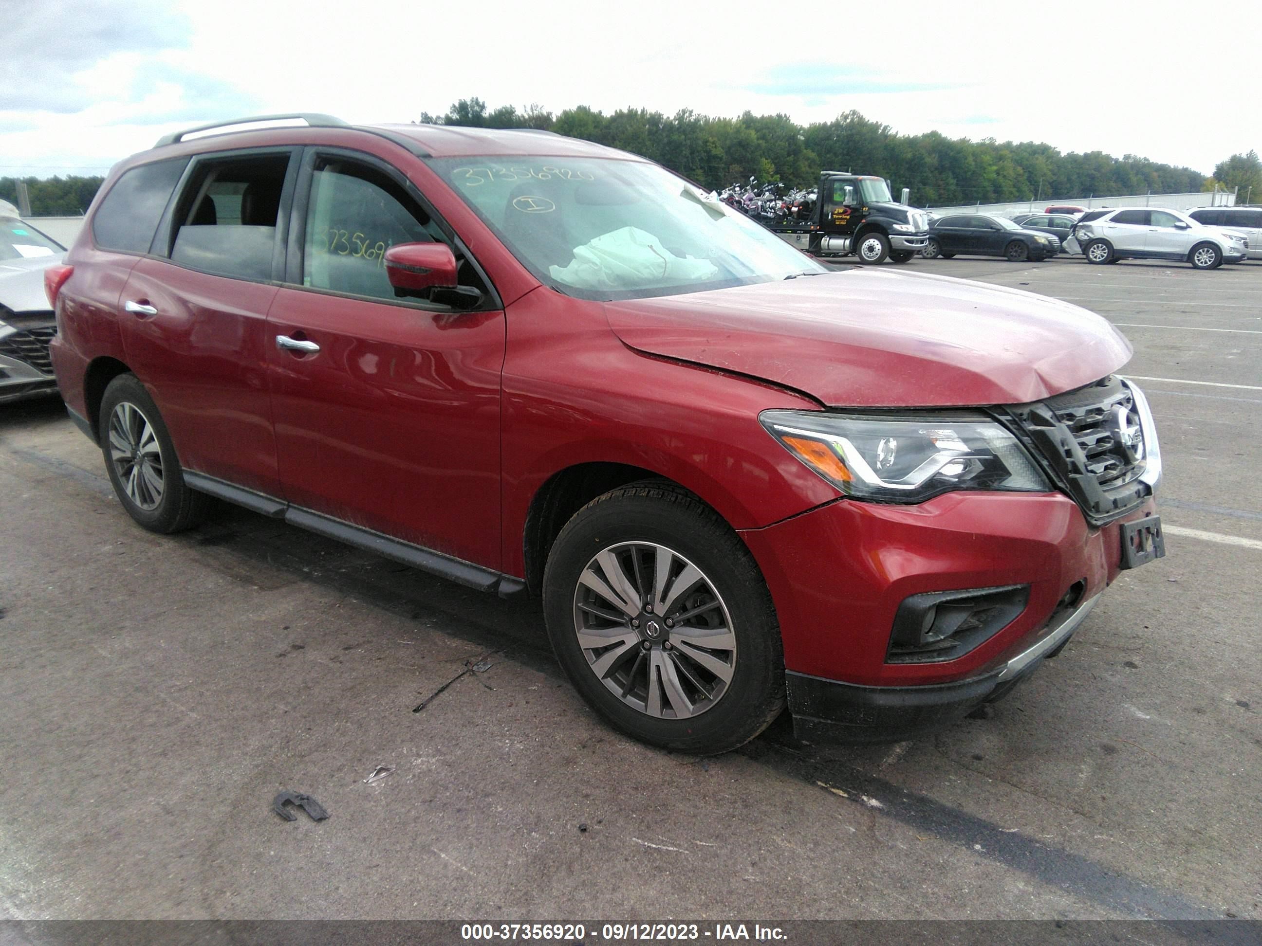 NISSAN PATHFINDER 2017 5n1dr2mm4hc655431