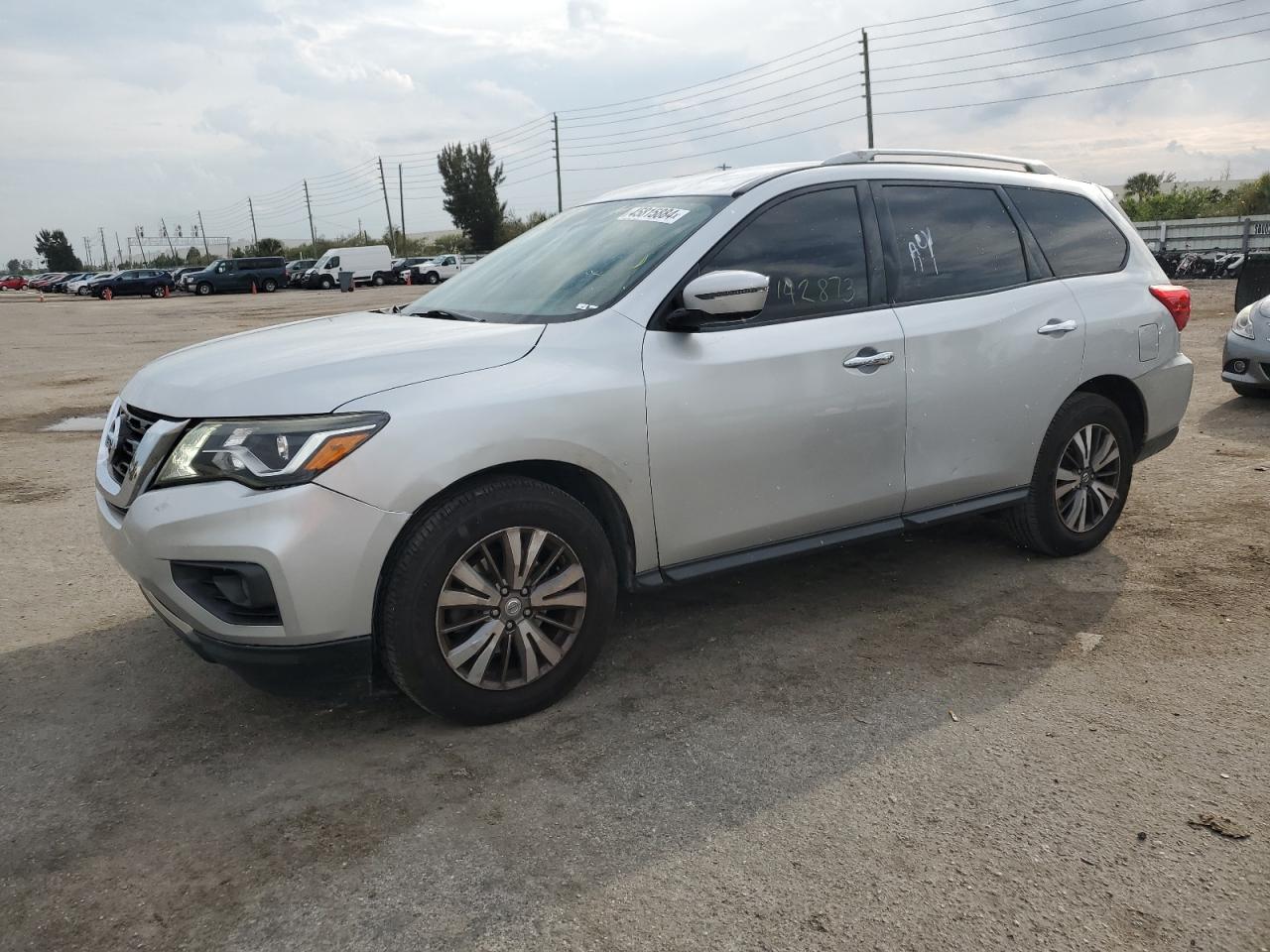 NISSAN PATHFINDER 2018 5n1dr2mm4jc661171