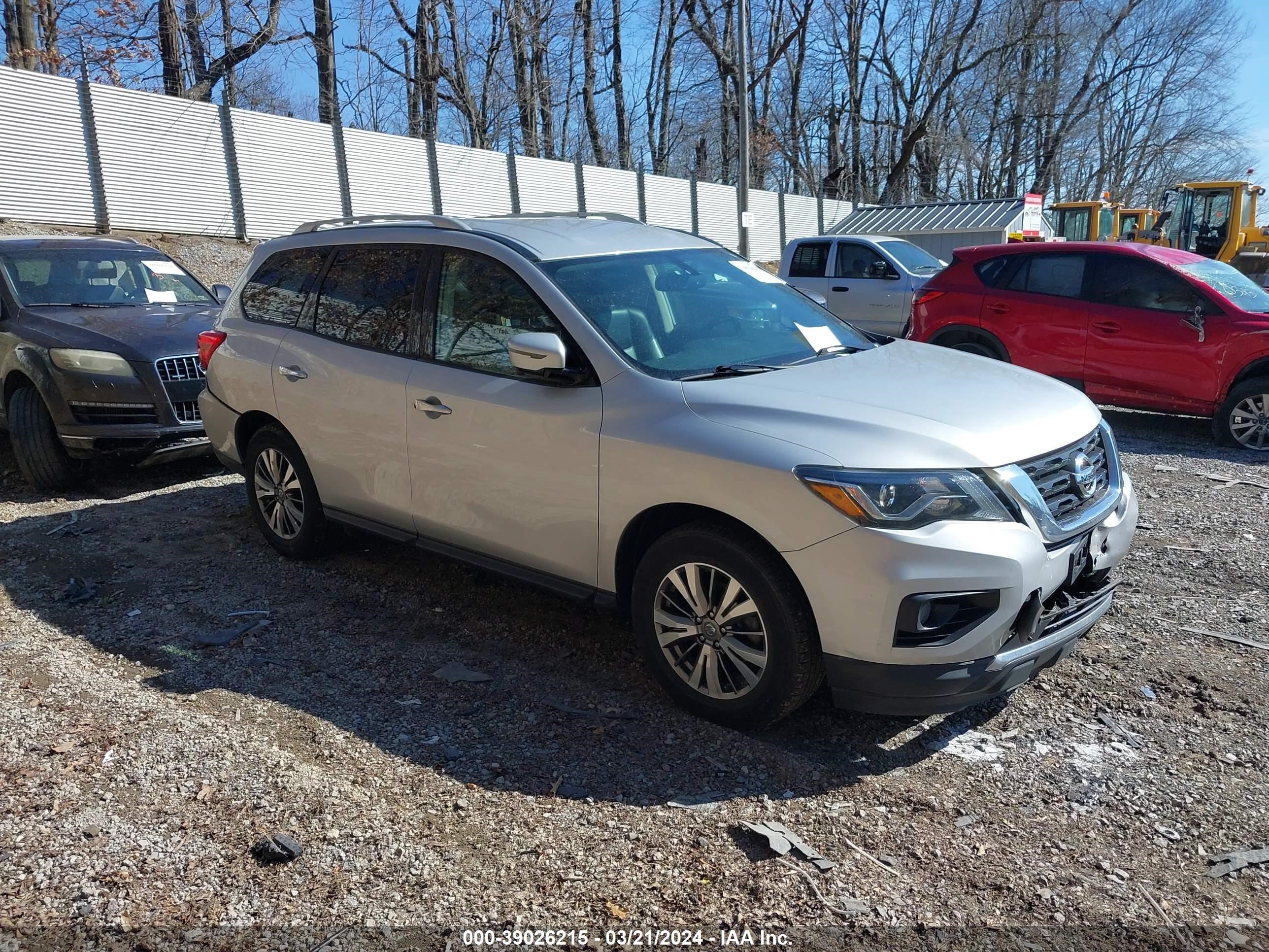 NISSAN PATHFINDER 2019 5n1dr2mm4kc638104