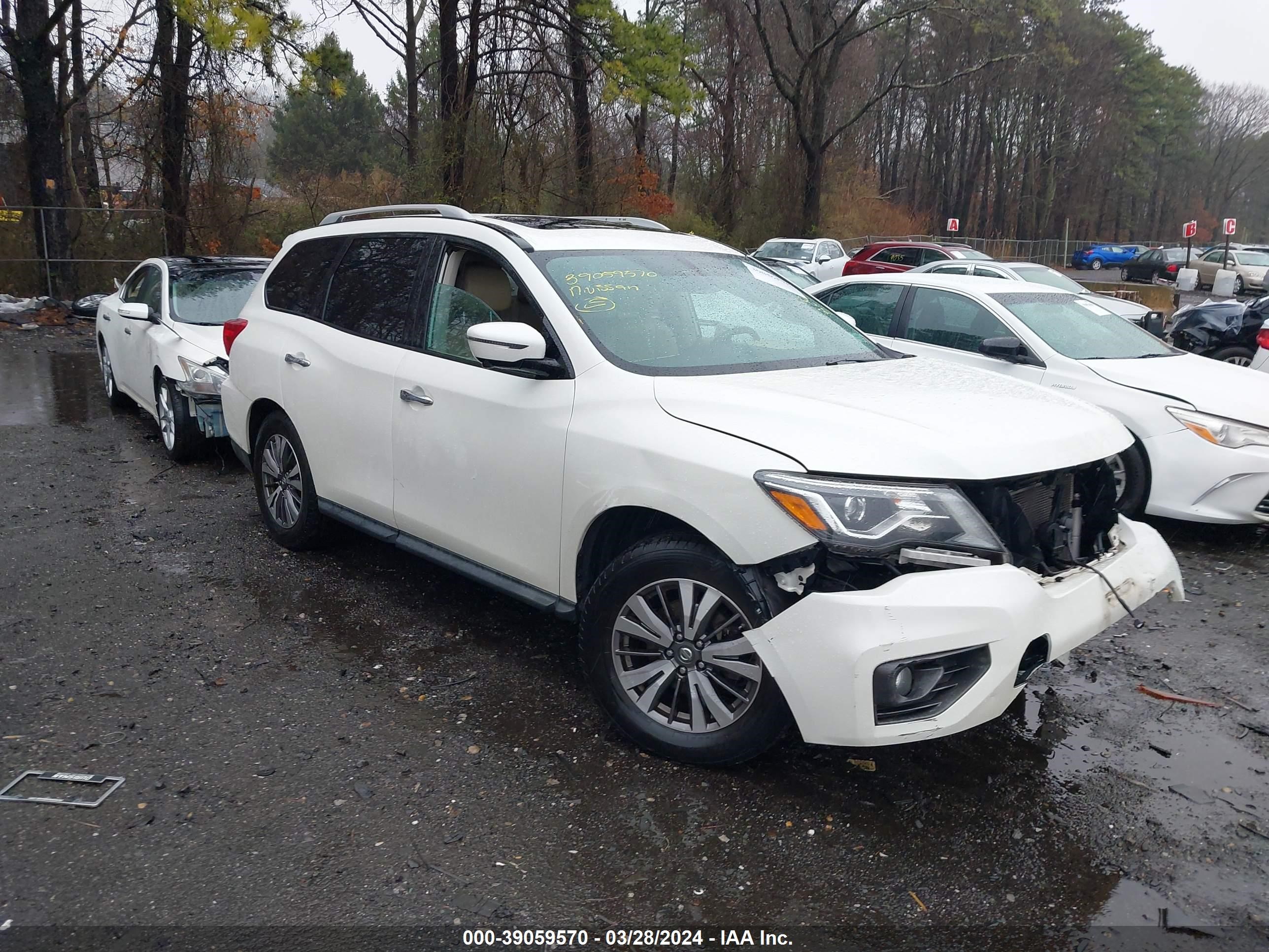 NISSAN PATHFINDER 2017 5n1dr2mm5hc600034