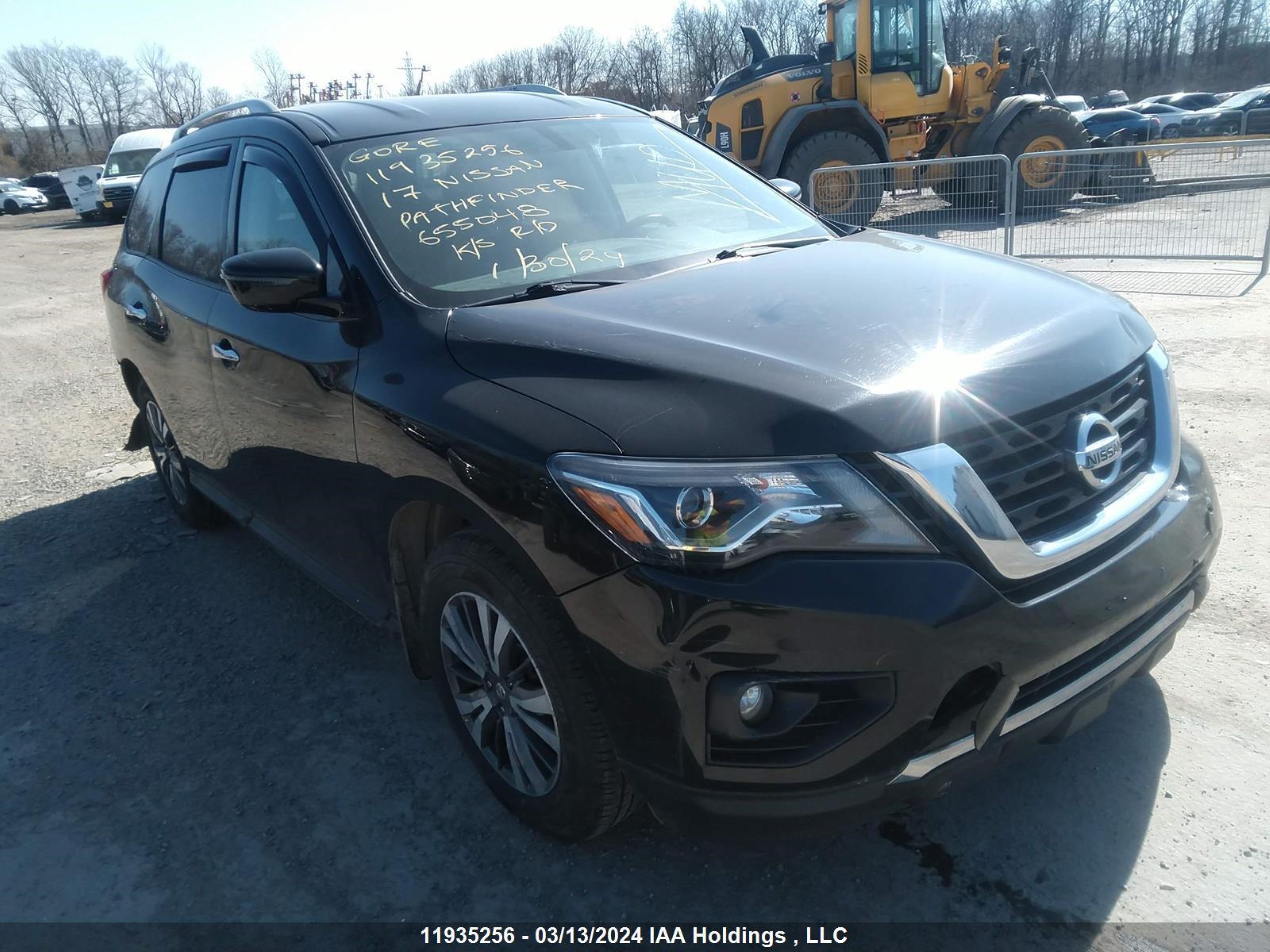 NISSAN PATHFINDER 2017 5n1dr2mm5hc655048