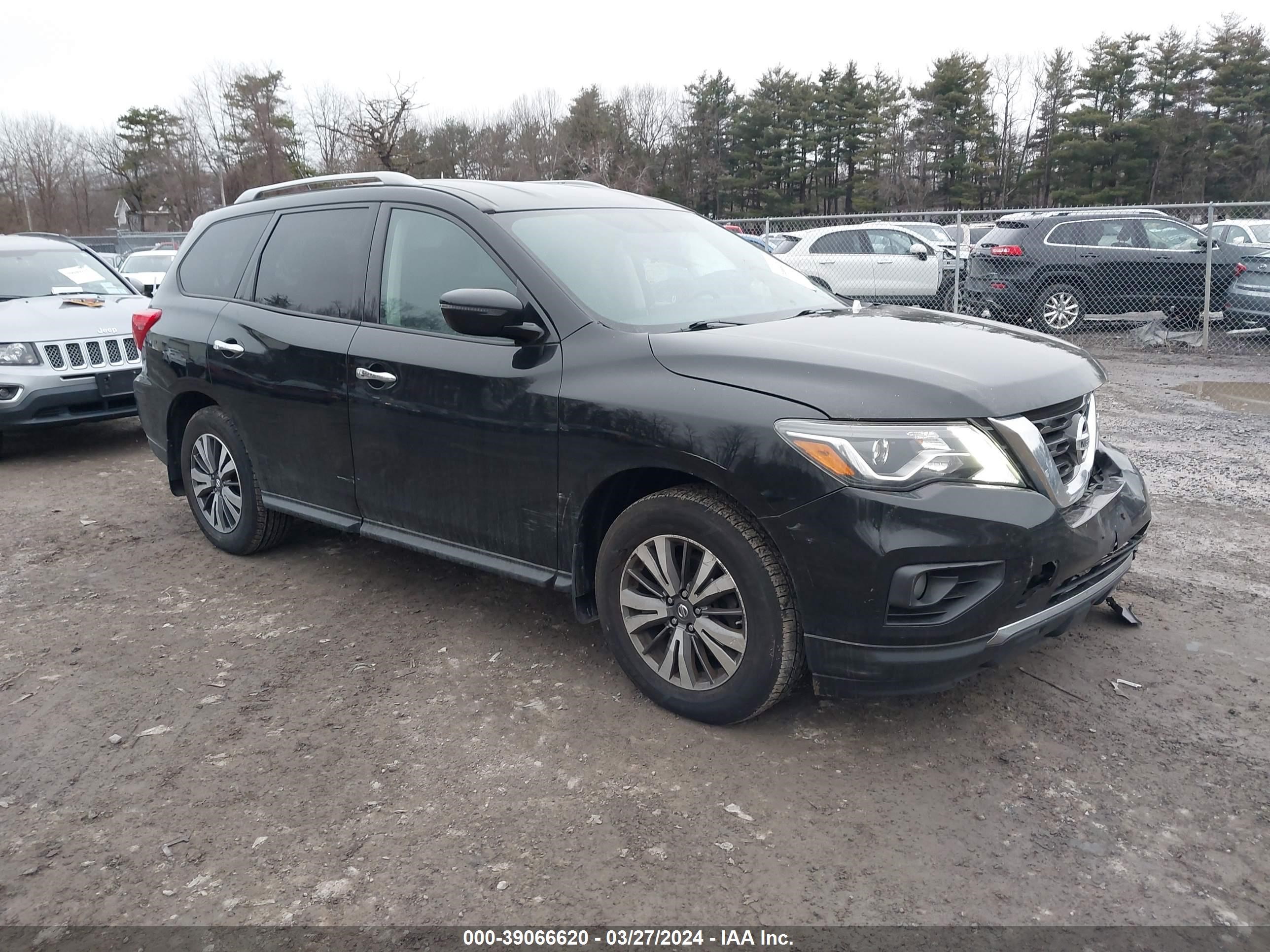 NISSAN PATHFINDER 2017 5n1dr2mm6hc657259