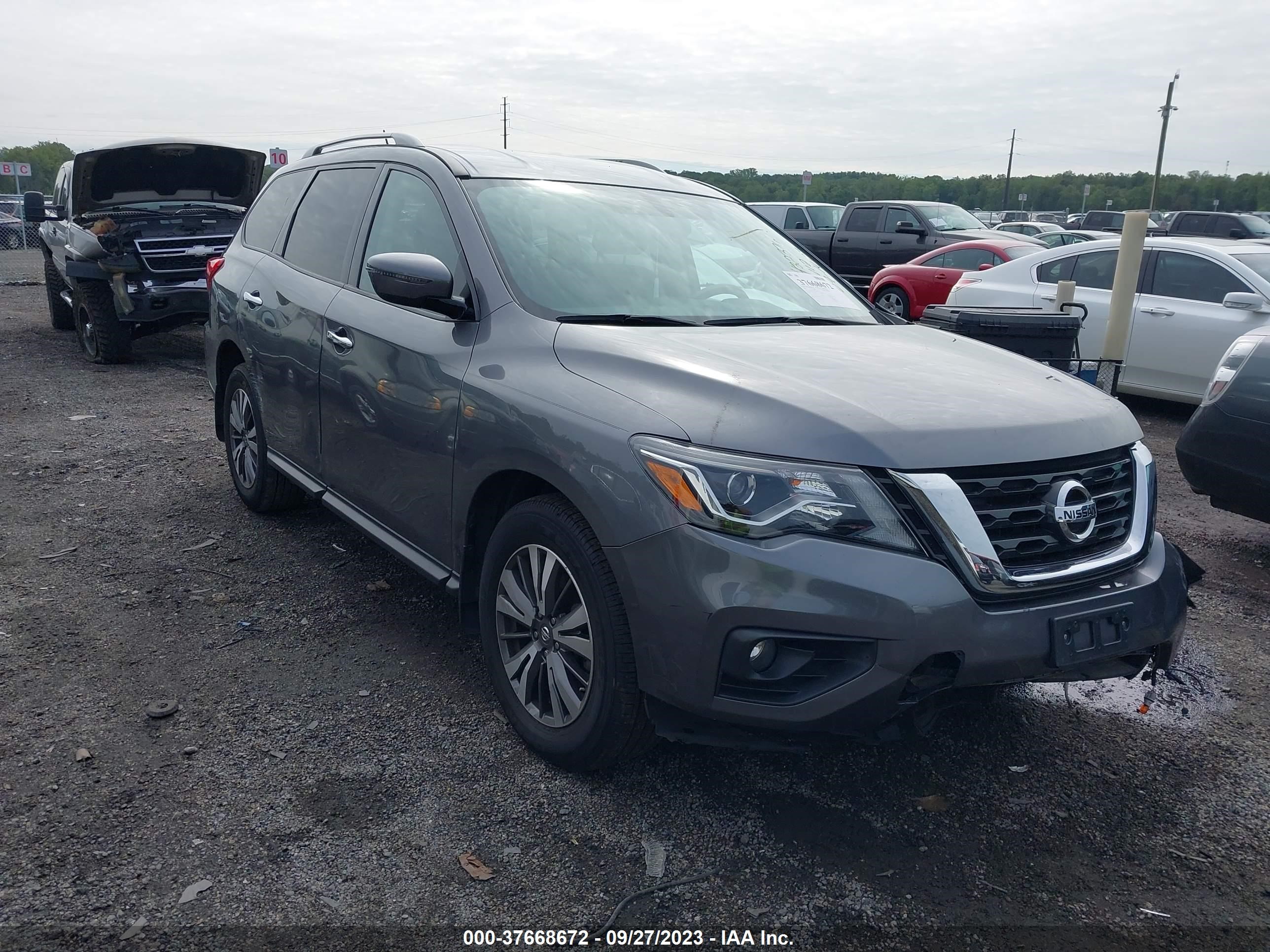 NISSAN PATHFINDER 2017 5n1dr2mm6hc909589