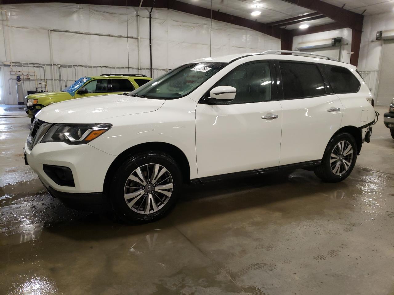 NISSAN PATHFINDER 2019 5n1dr2mm6kc581355