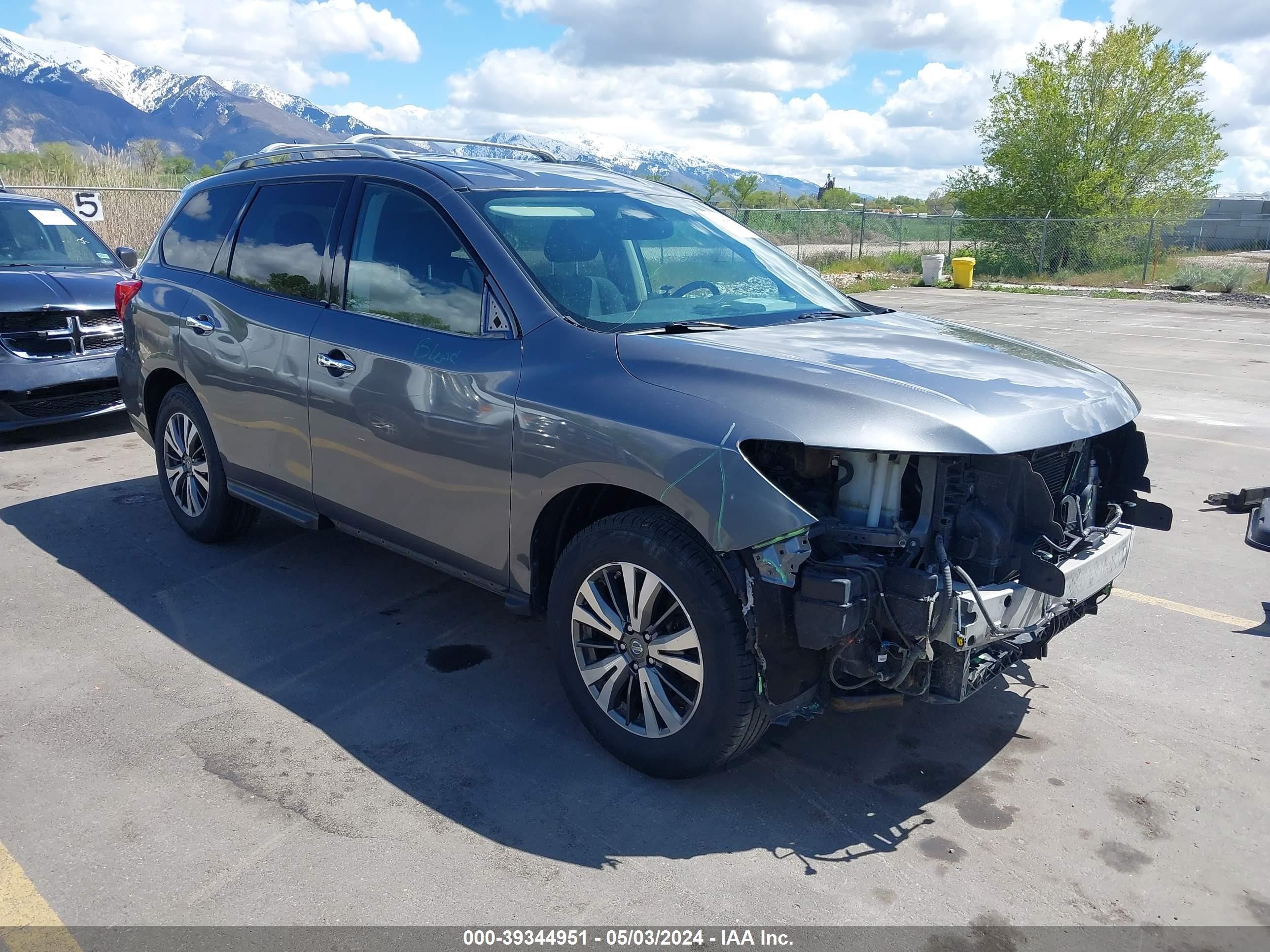 NISSAN PATHFINDER 2017 5n1dr2mm7hc613285