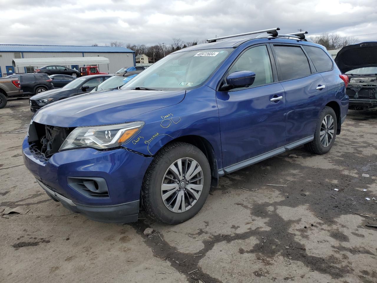 NISSAN PATHFINDER 2017 5n1dr2mm7hc619006