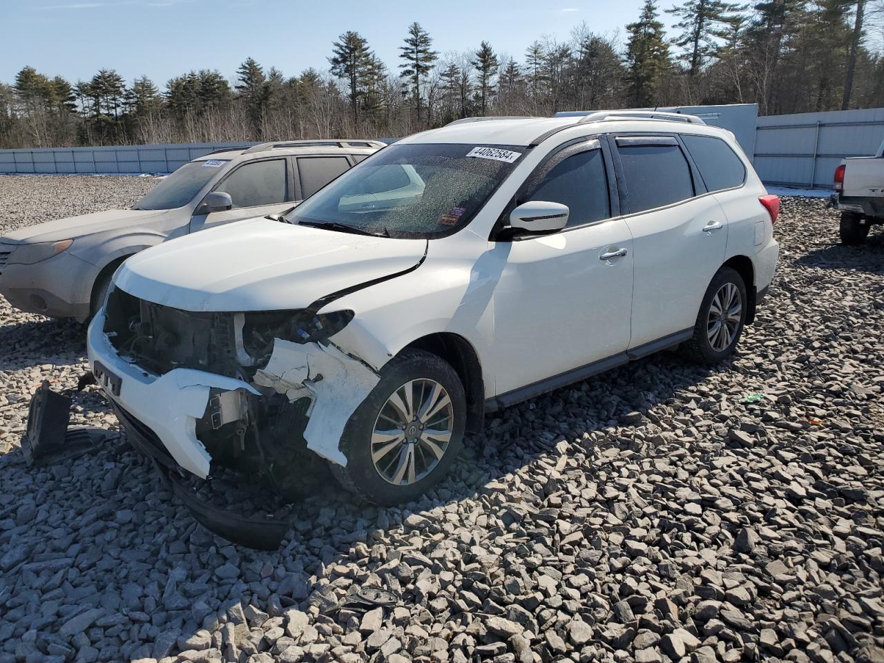 NISSAN PATHFINDER 2018 5n1dr2mm8jc652974