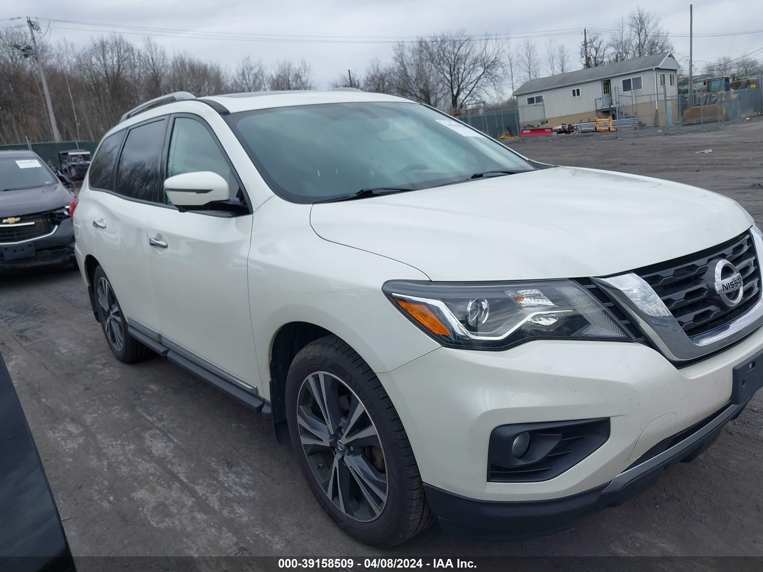 NISSAN PATHFINDER 2018 5n1dr2mm9jc613729