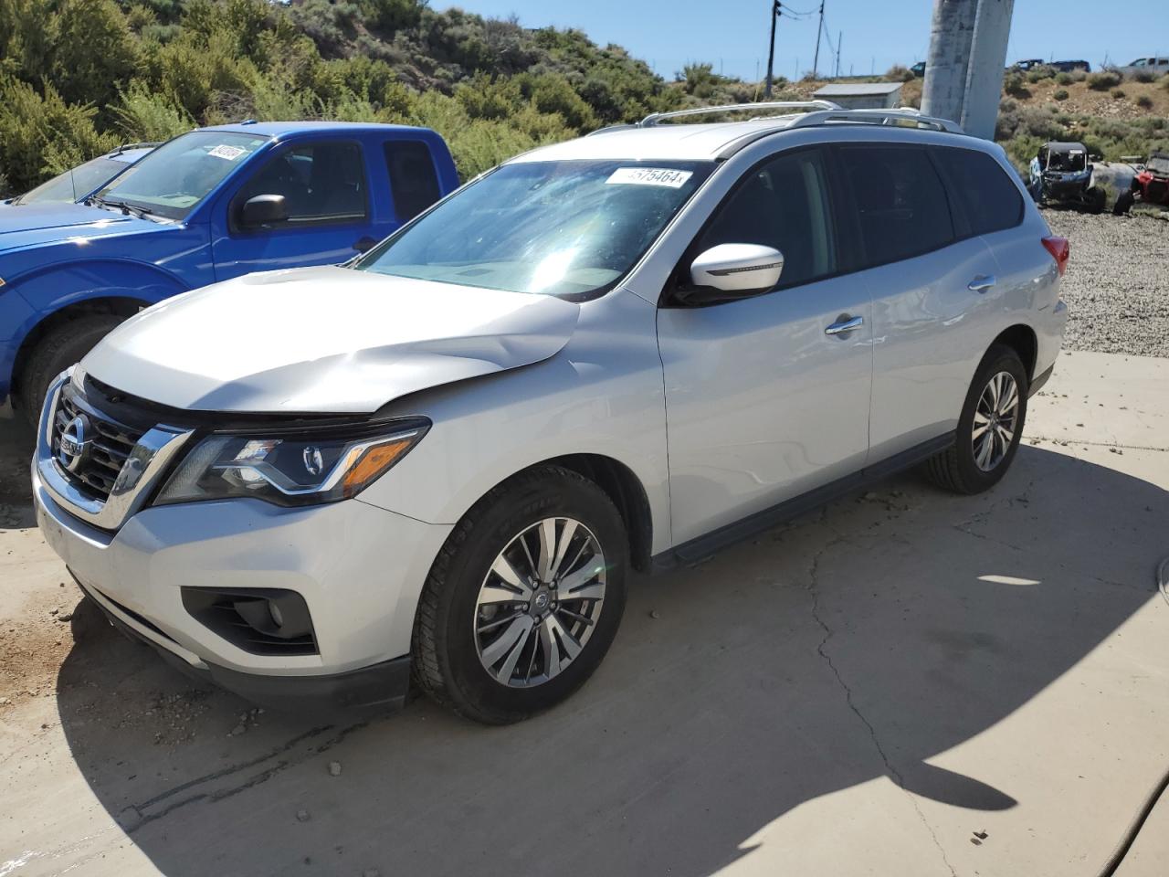 NISSAN PATHFINDER 2018 5n1dr2mm9jc615741