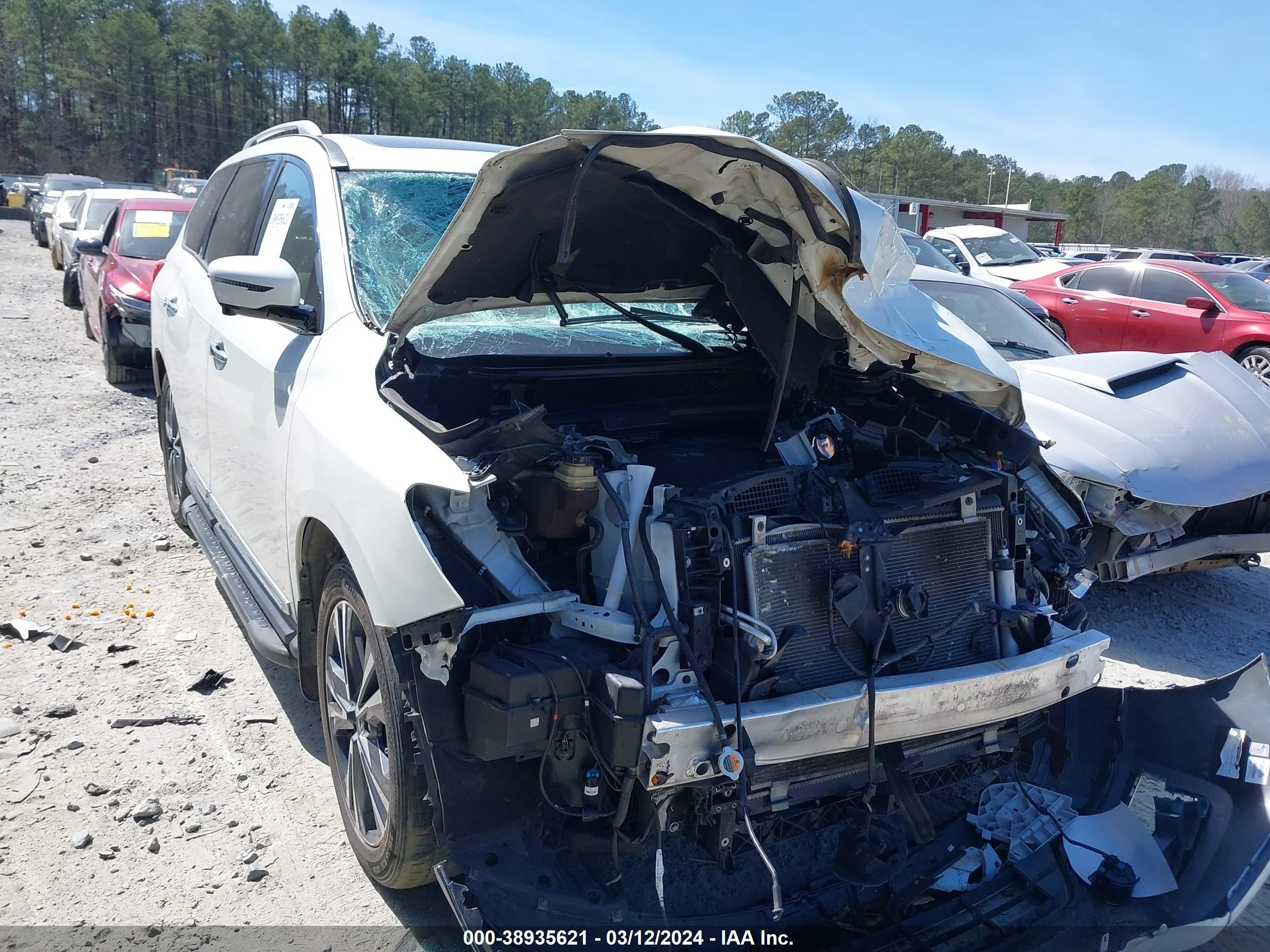 NISSAN PATHFINDER 2017 5n1dr2mmxhc602622