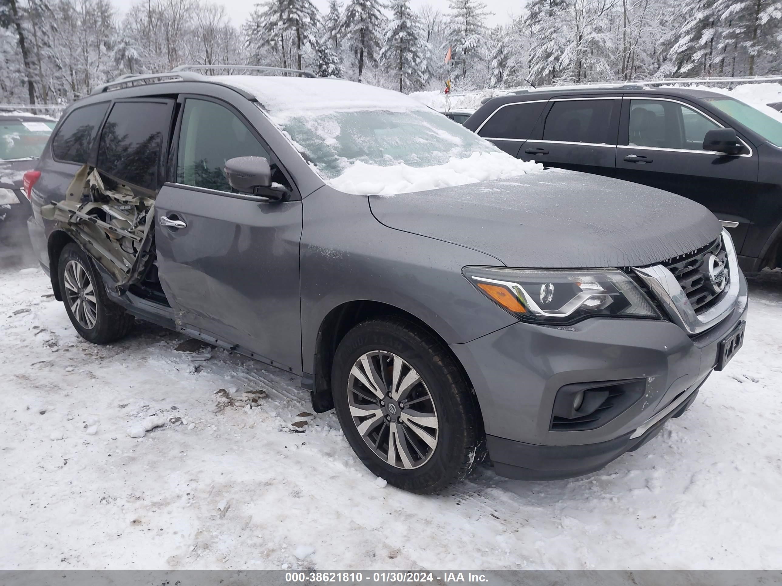 NISSAN PATHFINDER 2017 5n1dr2mmxhc637371