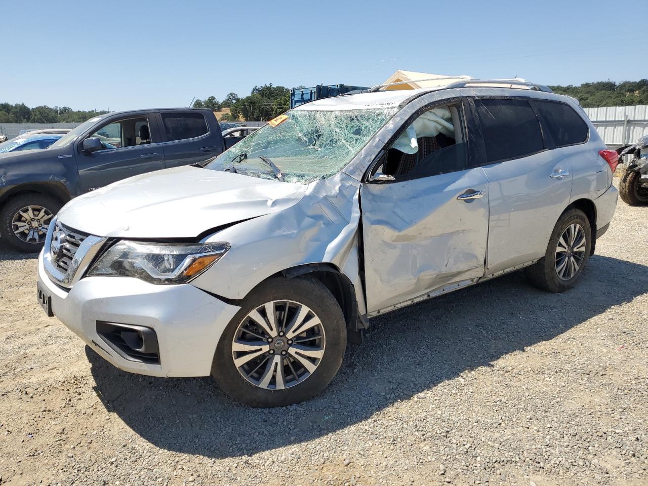 NISSAN PATHFINDER 2017 5n1dr2mmxhc648578