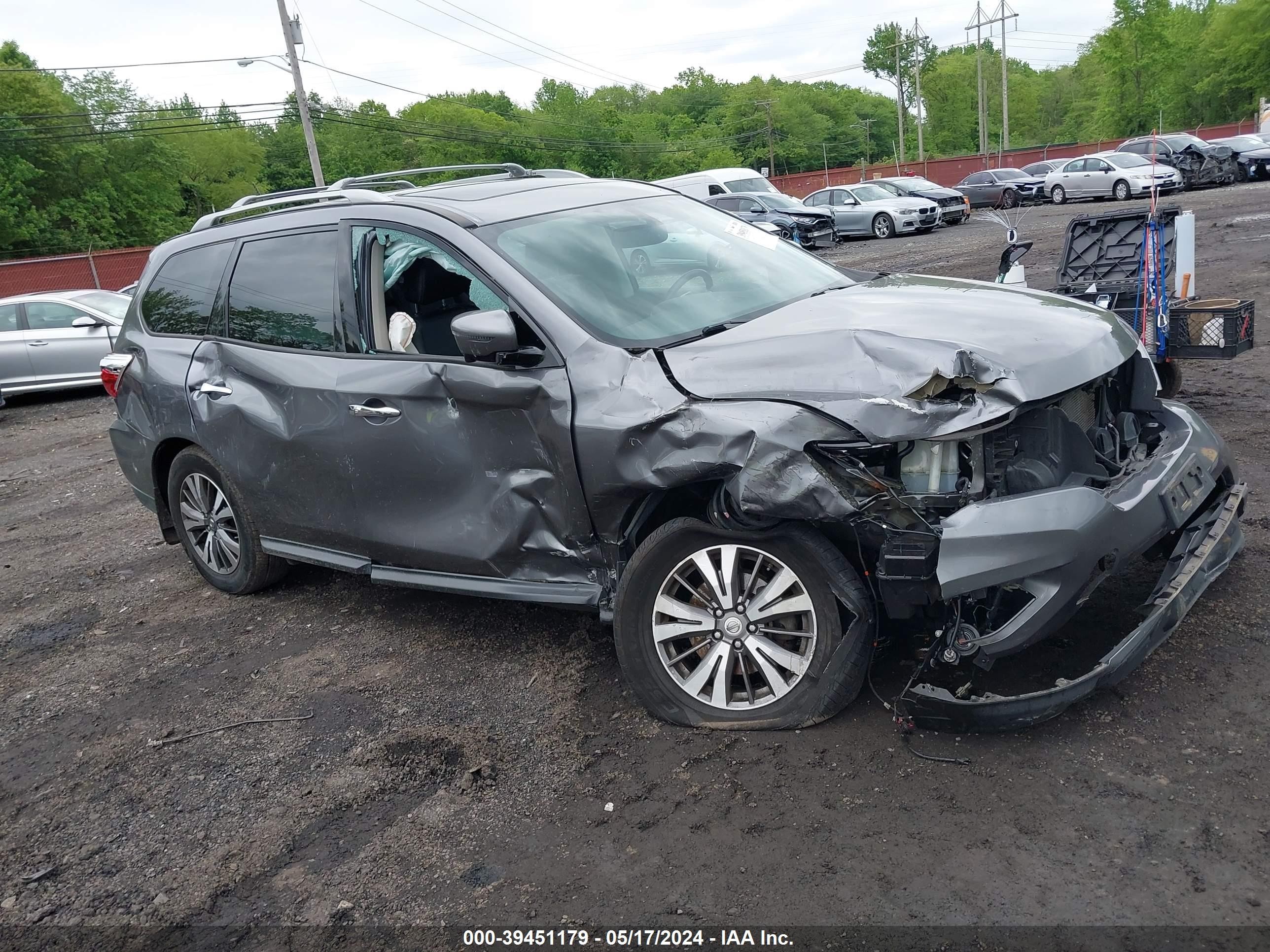 NISSAN PATHFINDER 2017 5n1dr2mmxhc686781