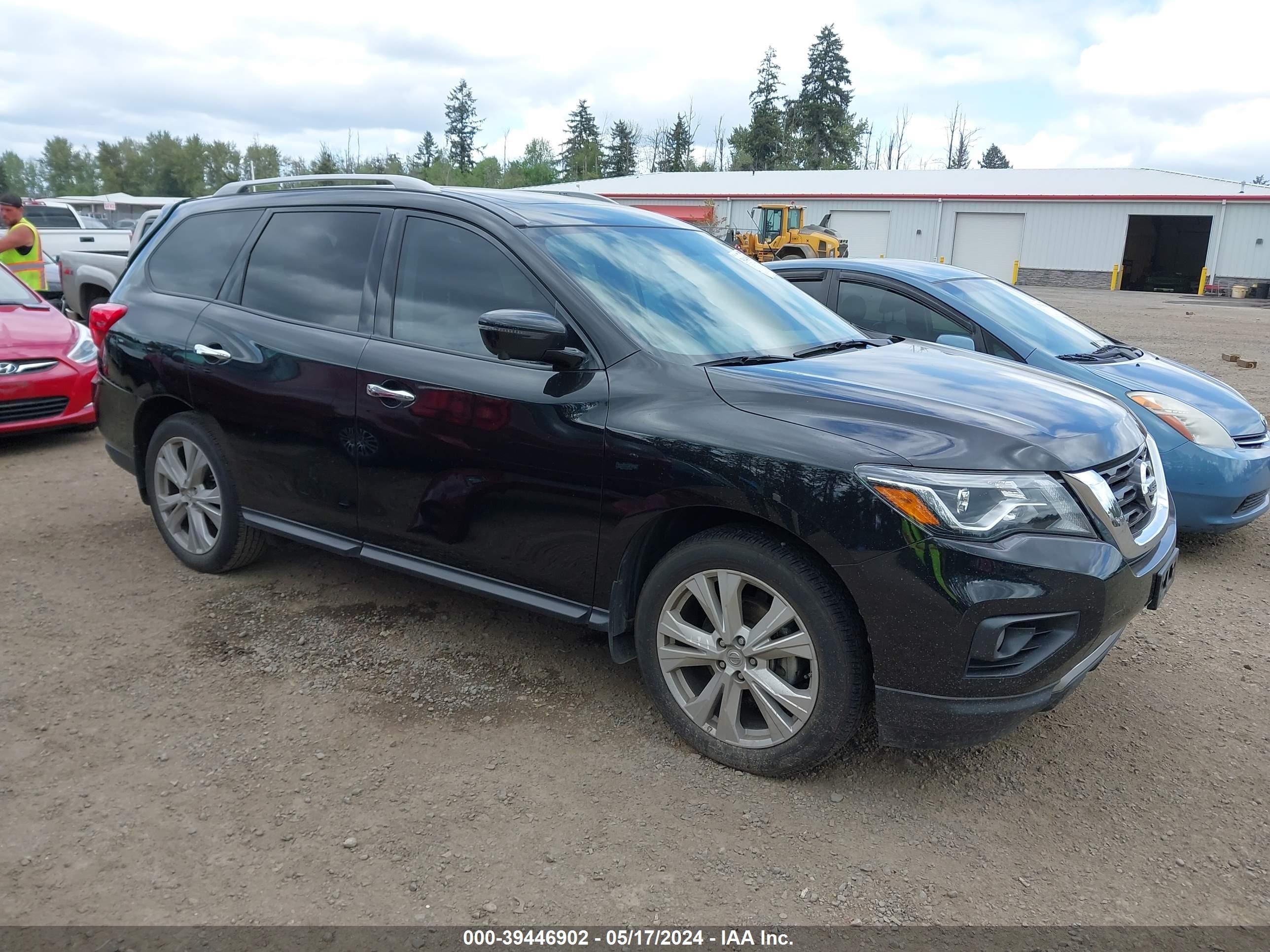 NISSAN PATHFINDER 2018 5n1dr2mmxjc651728